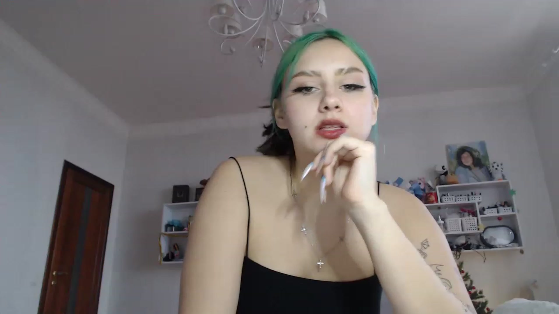 Gallery image thumbnail from MiaPhaola's myfreecams stream on, 12/18/2022, 13:34 image 5 of 20