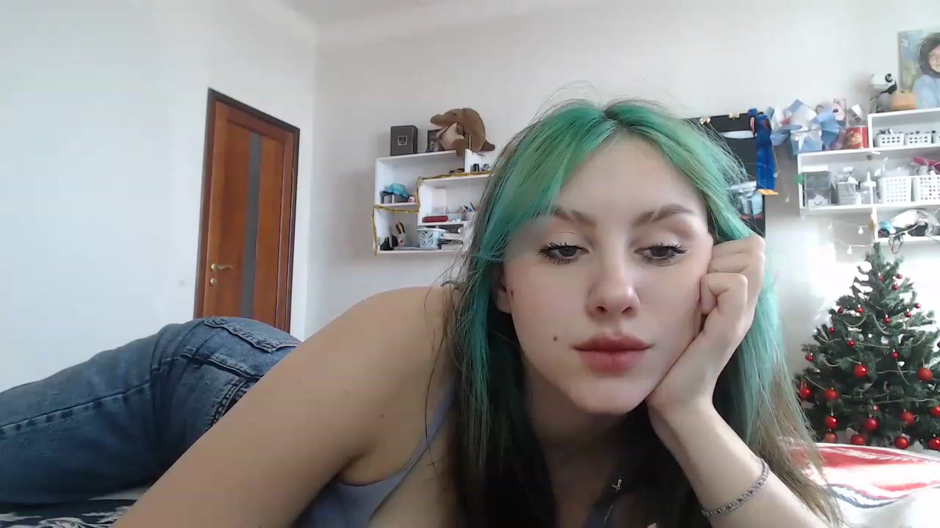 Gallery image thumbnail from MiaPhaola's myfreecams stream on, 12/19/2022, 12:32 image 1 of 20