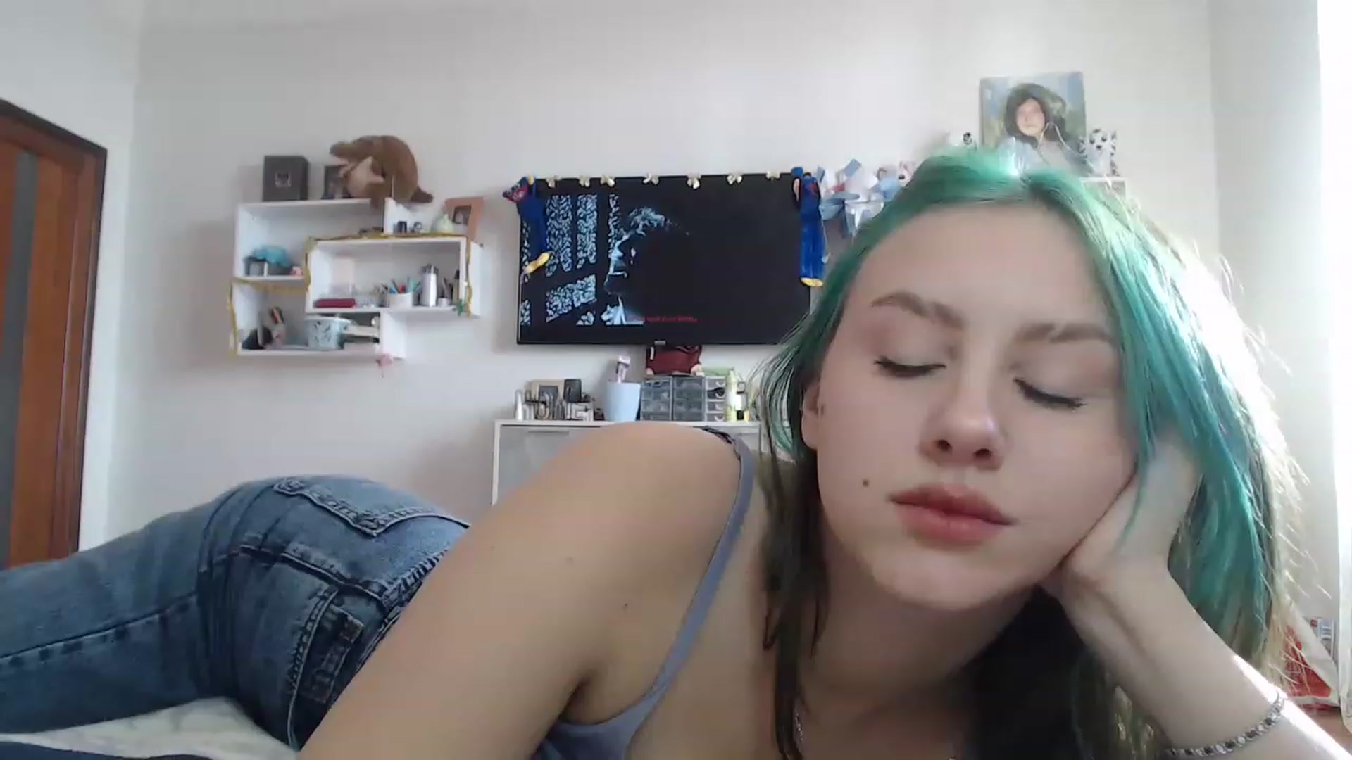 Gallery image thumbnail from MiaPhaola's myfreecams stream on, 12/19/2022, 12:32 image 7 of 20