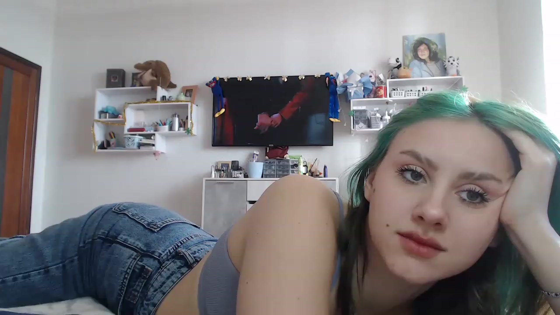 Gallery image thumbnail from MiaPhaola's myfreecams stream on, 12/19/2022, 12:32 image 8 of 20