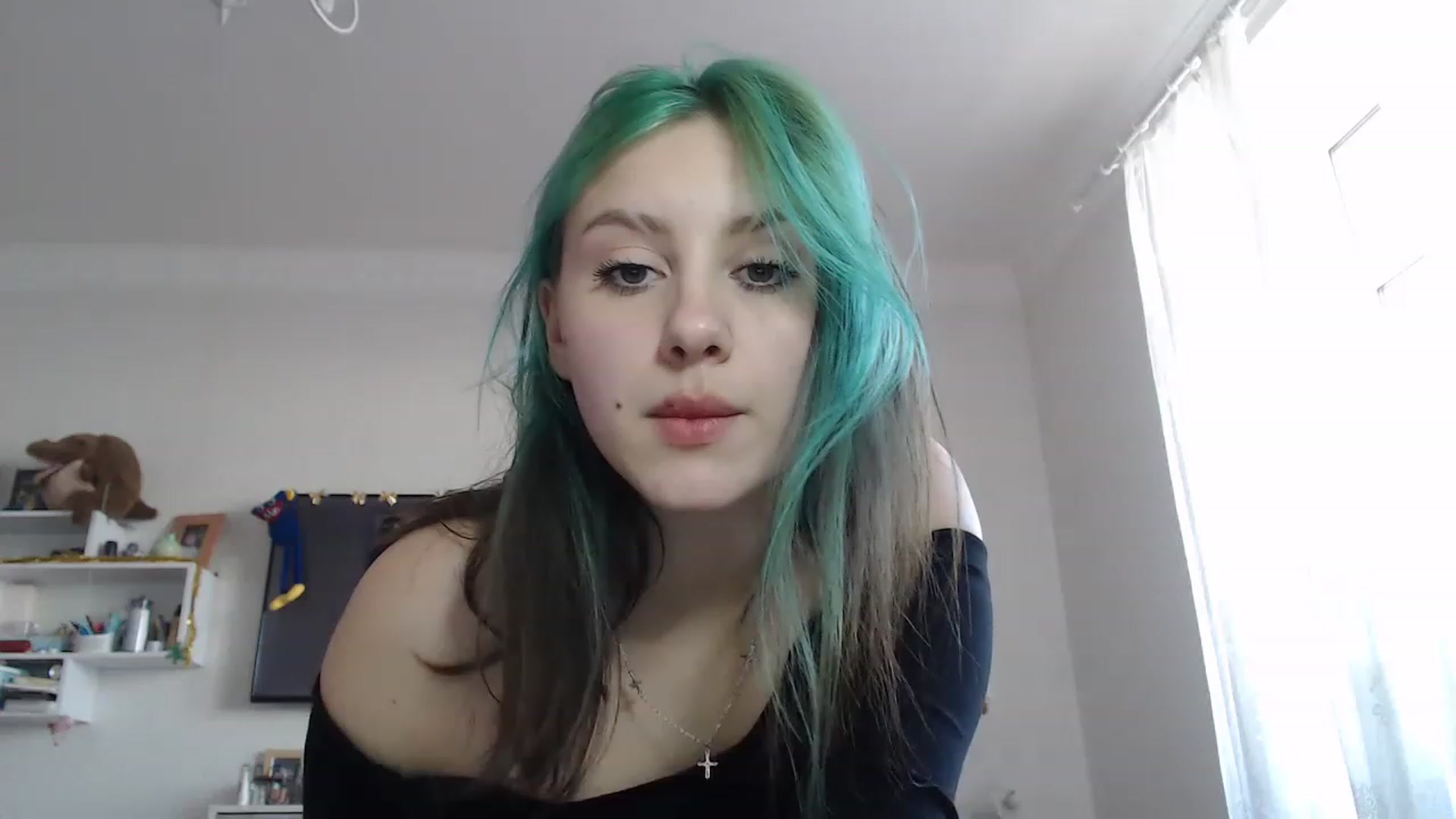 Gallery image thumbnail from MiaPhaola's myfreecams stream on, 12/19/2022, 13:38 image 11 of 20