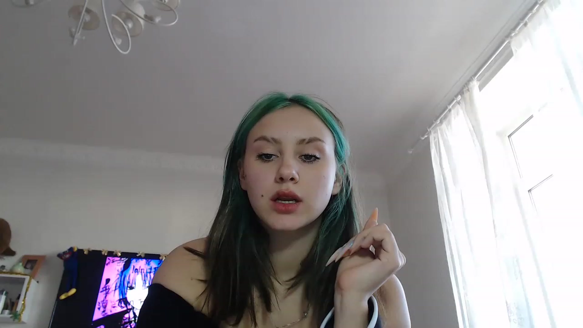Gallery image thumbnail from MiaPhaola's myfreecams stream on, 12/19/2022, 13:38 image 10 of 20
