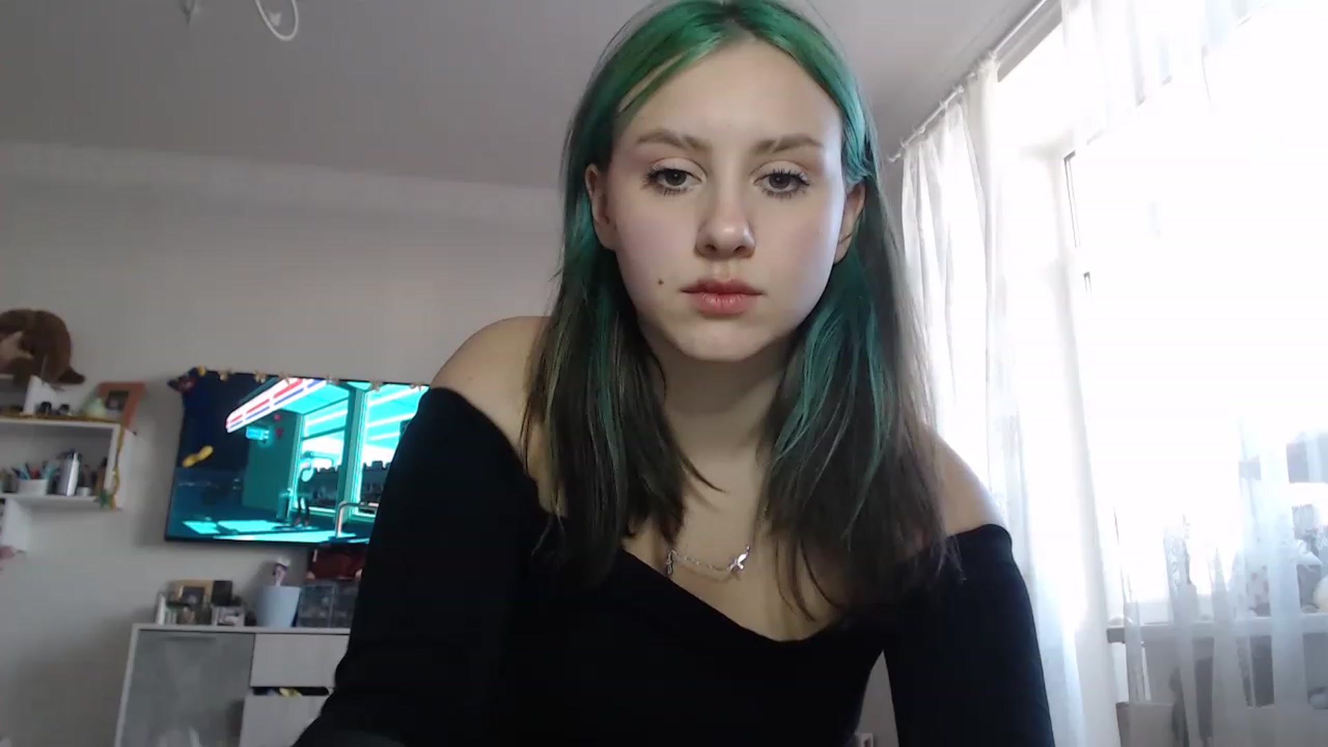 Gallery image thumbnail from MiaPhaola's myfreecams stream on, 12/19/2022, 13:38 image 18 of 20