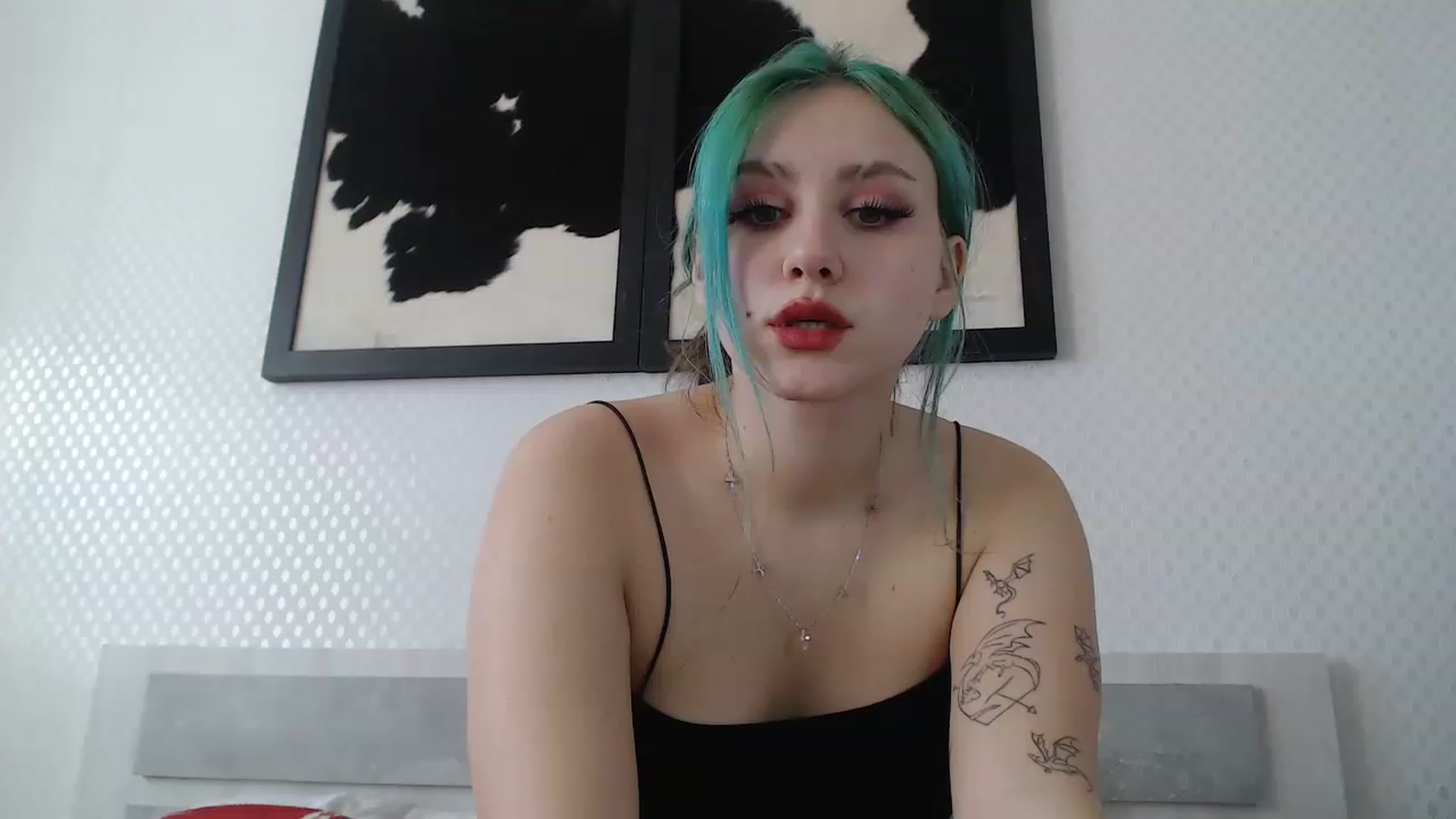 Gallery image thumbnail from MiaPhaola's myfreecams stream on, 12/21/2022, 11:40 image 12 of 20