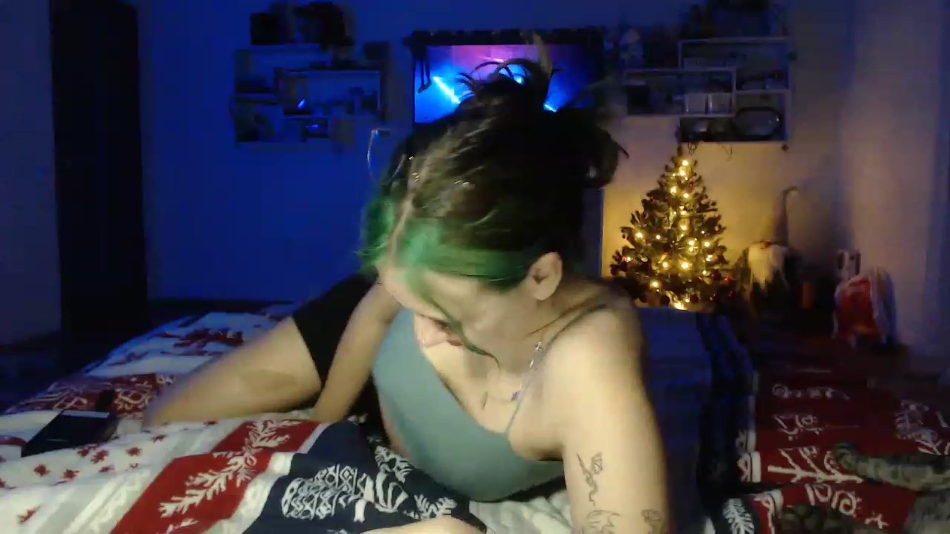 Gallery image thumbnail from MiaPhaola's myfreecams stream on, 12/21/2022, 22:08 image 3 of 20