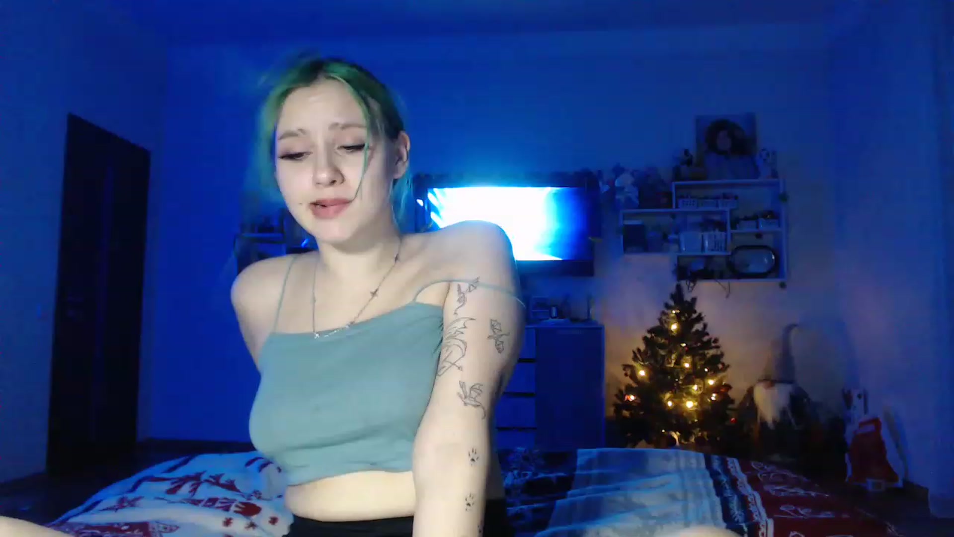 Gallery image thumbnail from MiaPhaola's myfreecams stream on, 12/21/2022, 22:08 image 18 of 20