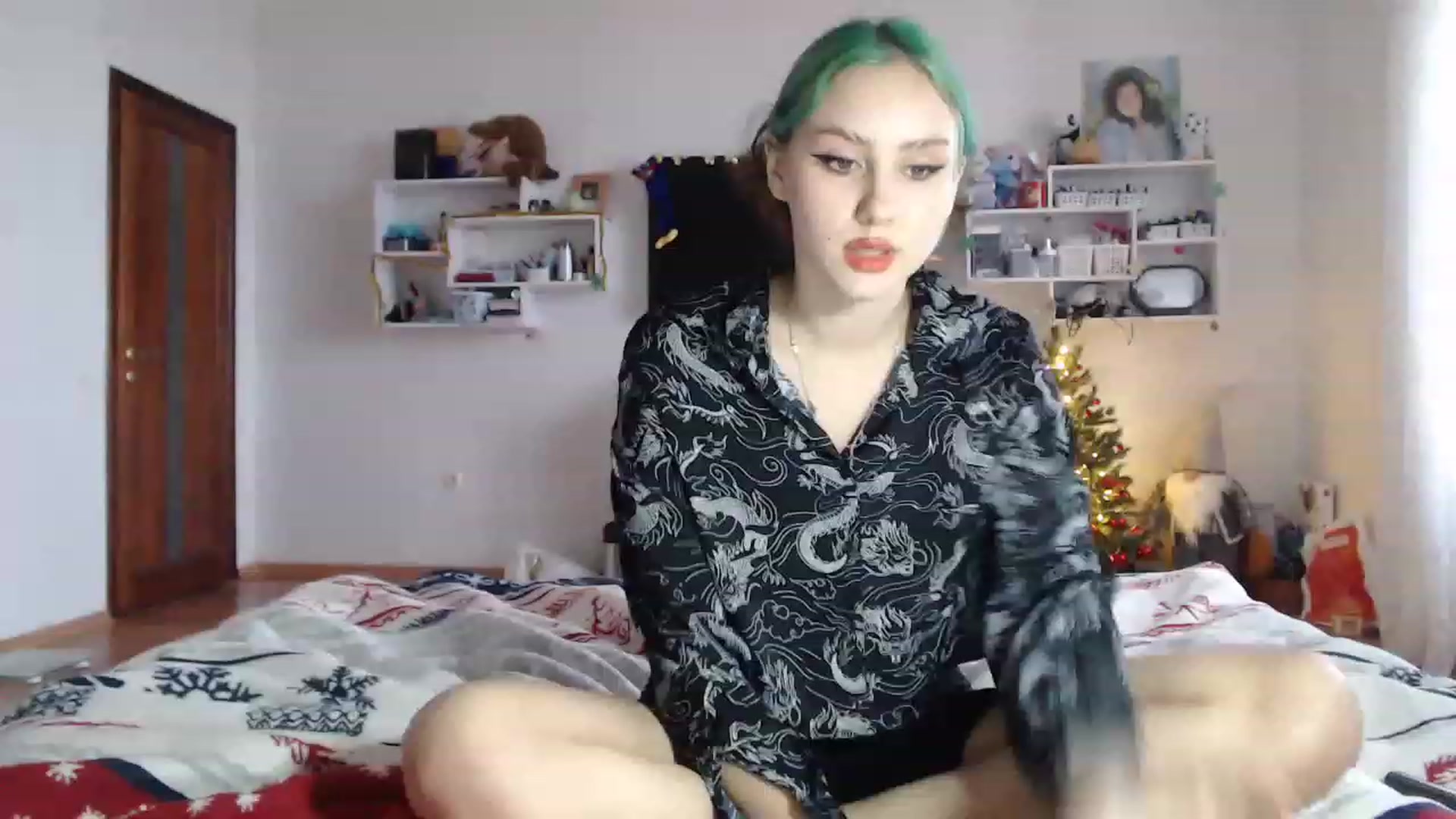 Gallery image thumbnail from MiaPhaola's myfreecams stream on, 12/22/2022, 13:46 image 1 of 20