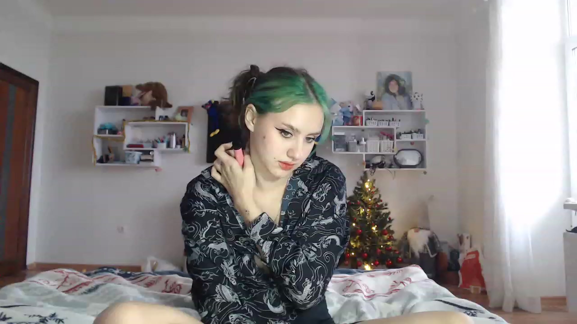 Gallery image thumbnail from MiaPhaola's myfreecams stream on, 12/22/2022, 13:46 image 7 of 20