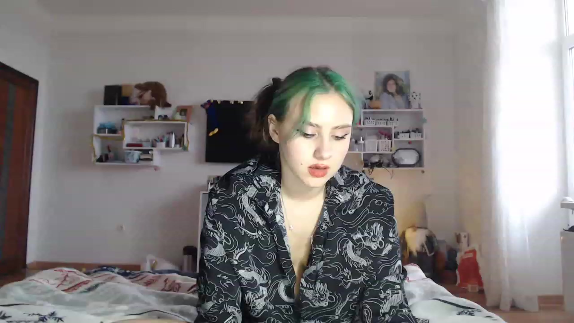 Gallery image thumbnail from MiaPhaola's myfreecams stream on, 12/22/2022, 13:46 image 12 of 20