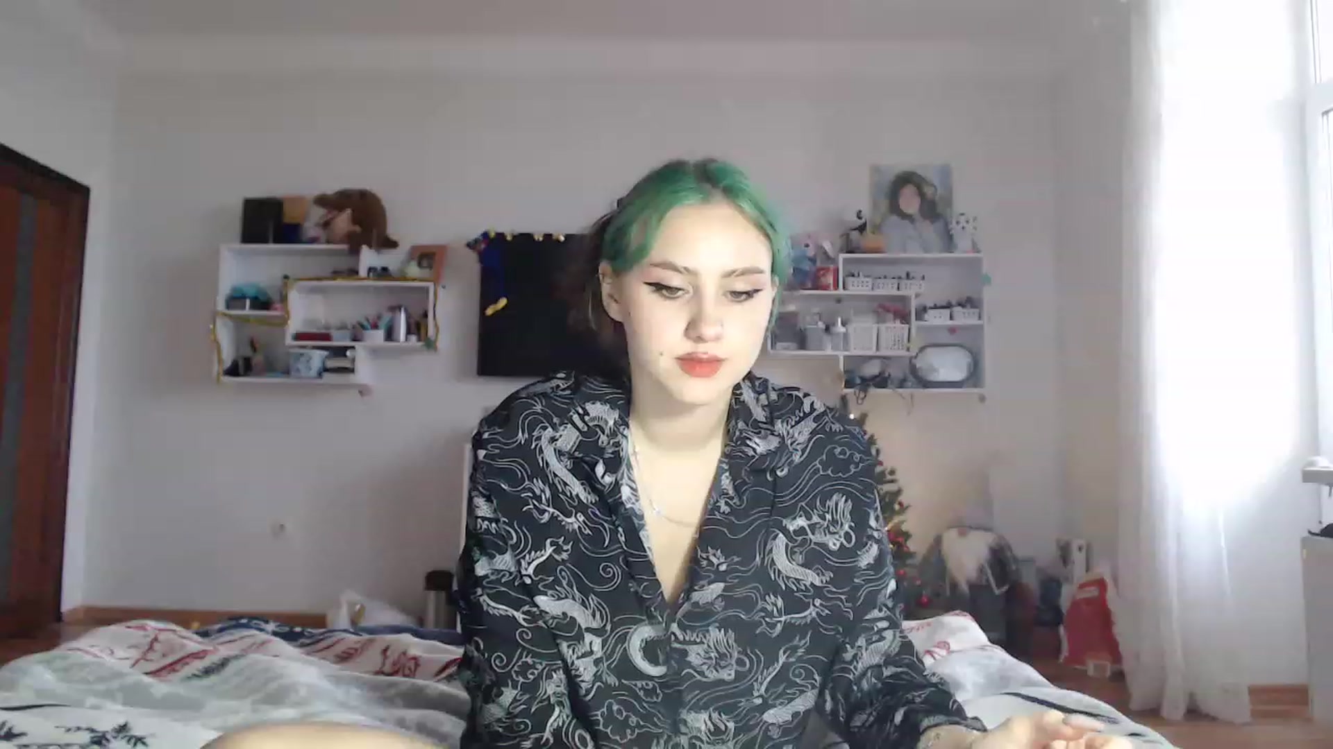 Gallery image thumbnail from MiaPhaola's myfreecams stream on, 12/22/2022, 13:46 image 16 of 20