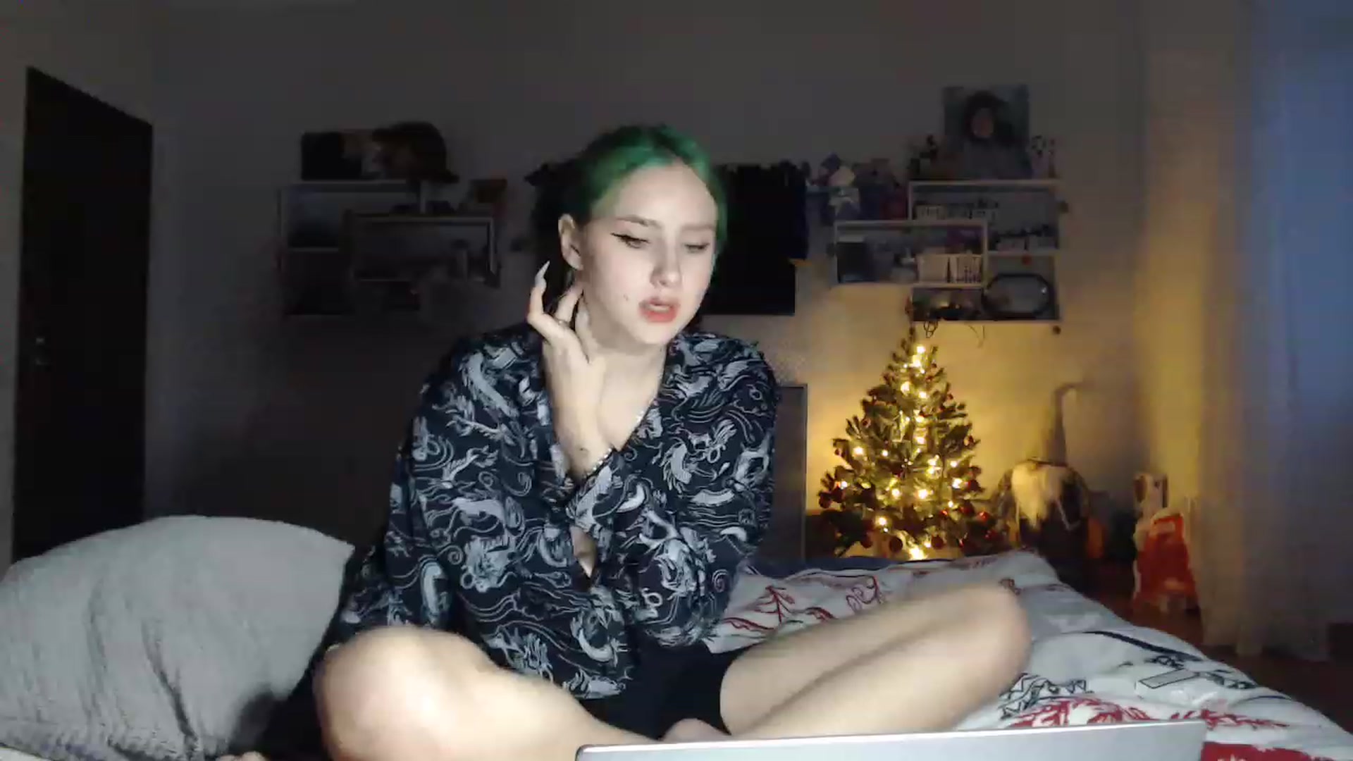 Gallery image thumbnail from MiaPhaola's myfreecams stream on, 12/22/2022, 14:55 image 6 of 20