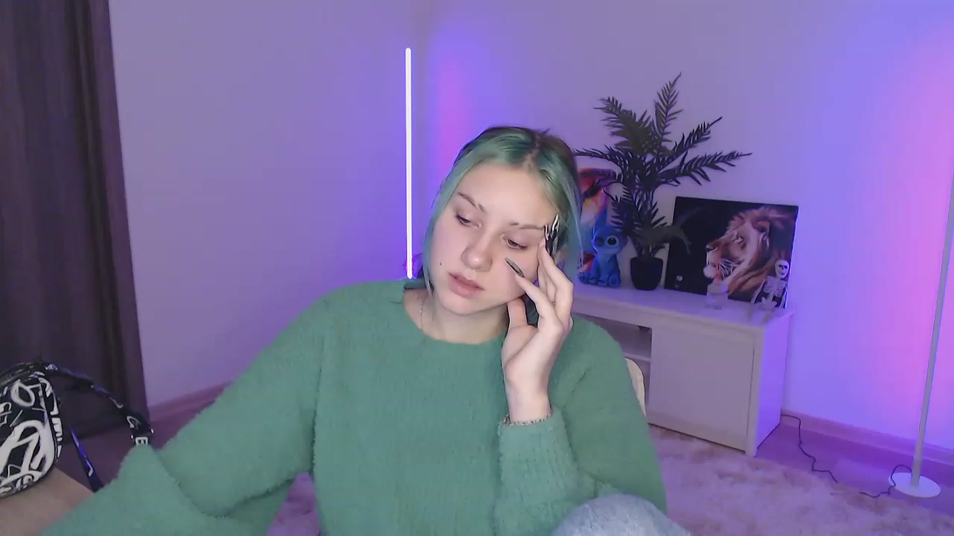 Gallery image thumbnail from MiaPhaola's myfreecams stream on, 12/27/2022, 09:16 image 20 of 20