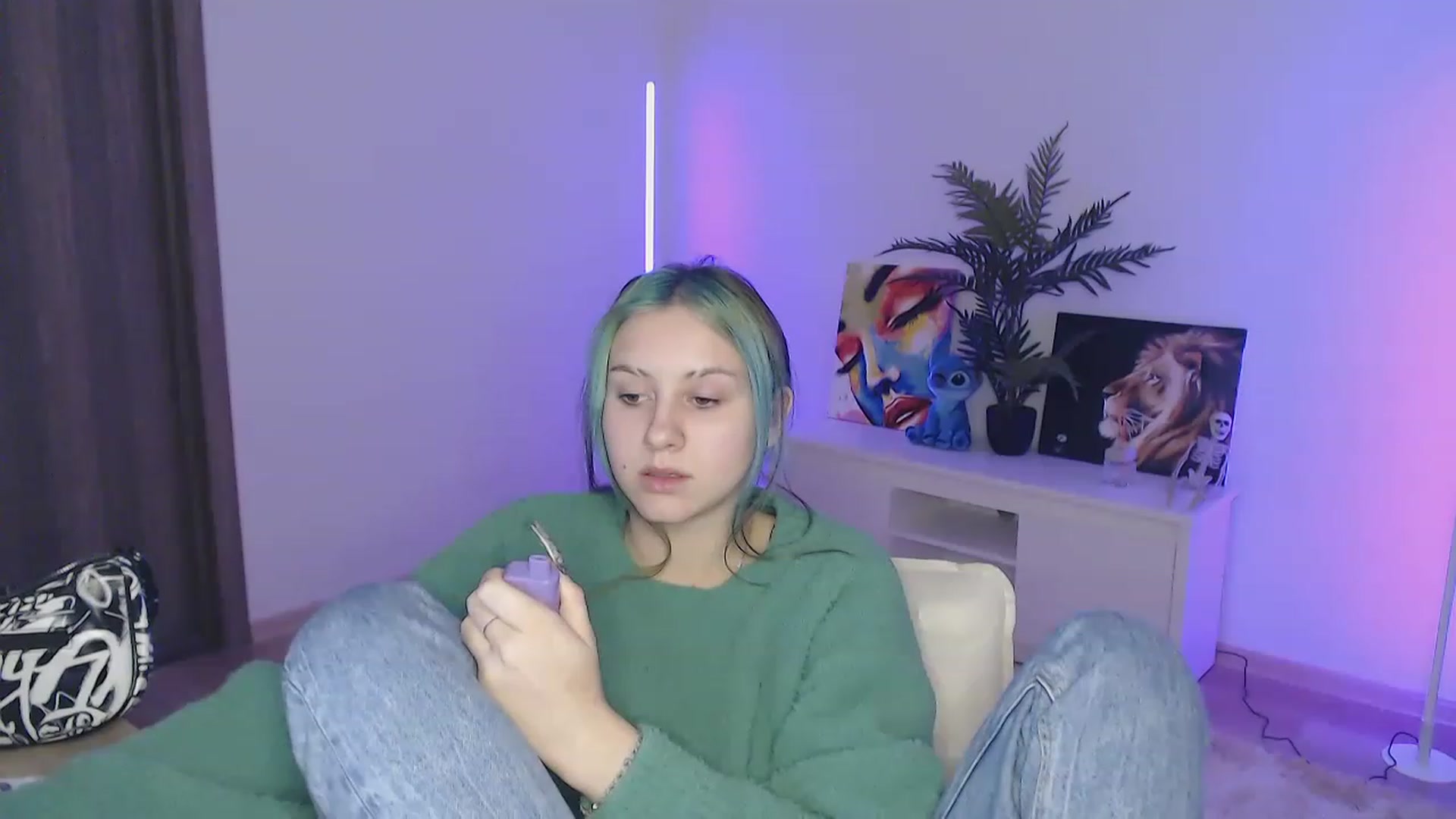 Gallery image thumbnail from MiaPhaola's myfreecams stream on, 12/27/2022, 10:18 image 4 of 20