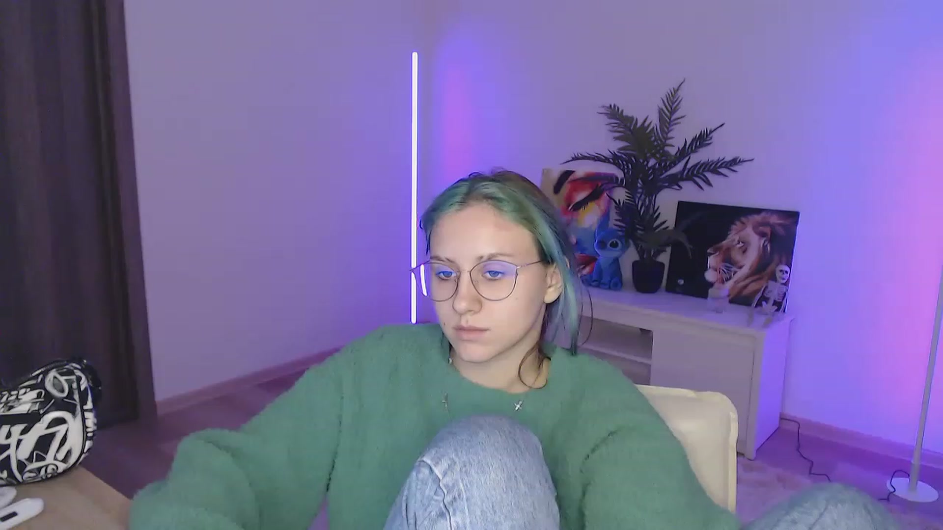 Gallery image thumbnail from MiaPhaola's myfreecams stream on, 12/27/2022, 11:05 image 19 of 20