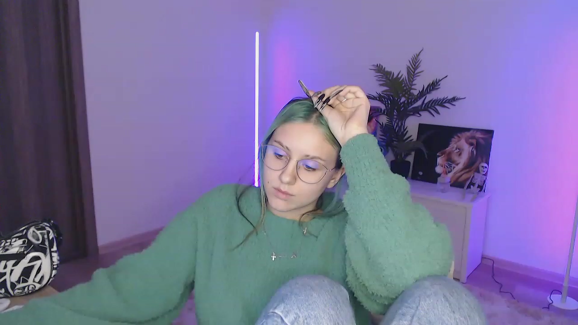 Gallery image thumbnail from MiaPhaola's myfreecams stream on, 12/27/2022, 11:05 image 16 of 20