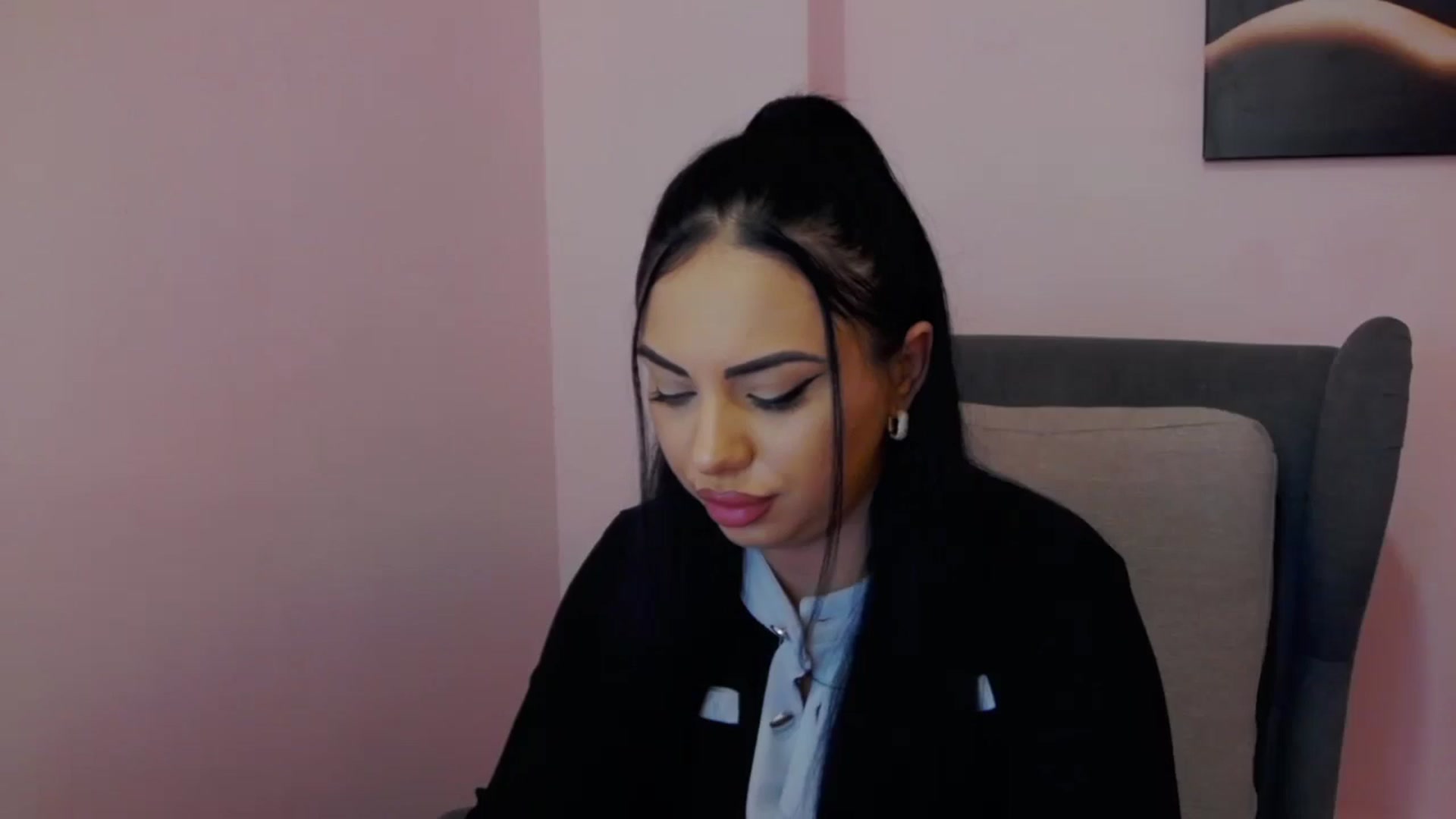 Gallery image thumbnail from MiaRain's myfreecams stream on, 04/21/2026, 18:54 image 10 of 20