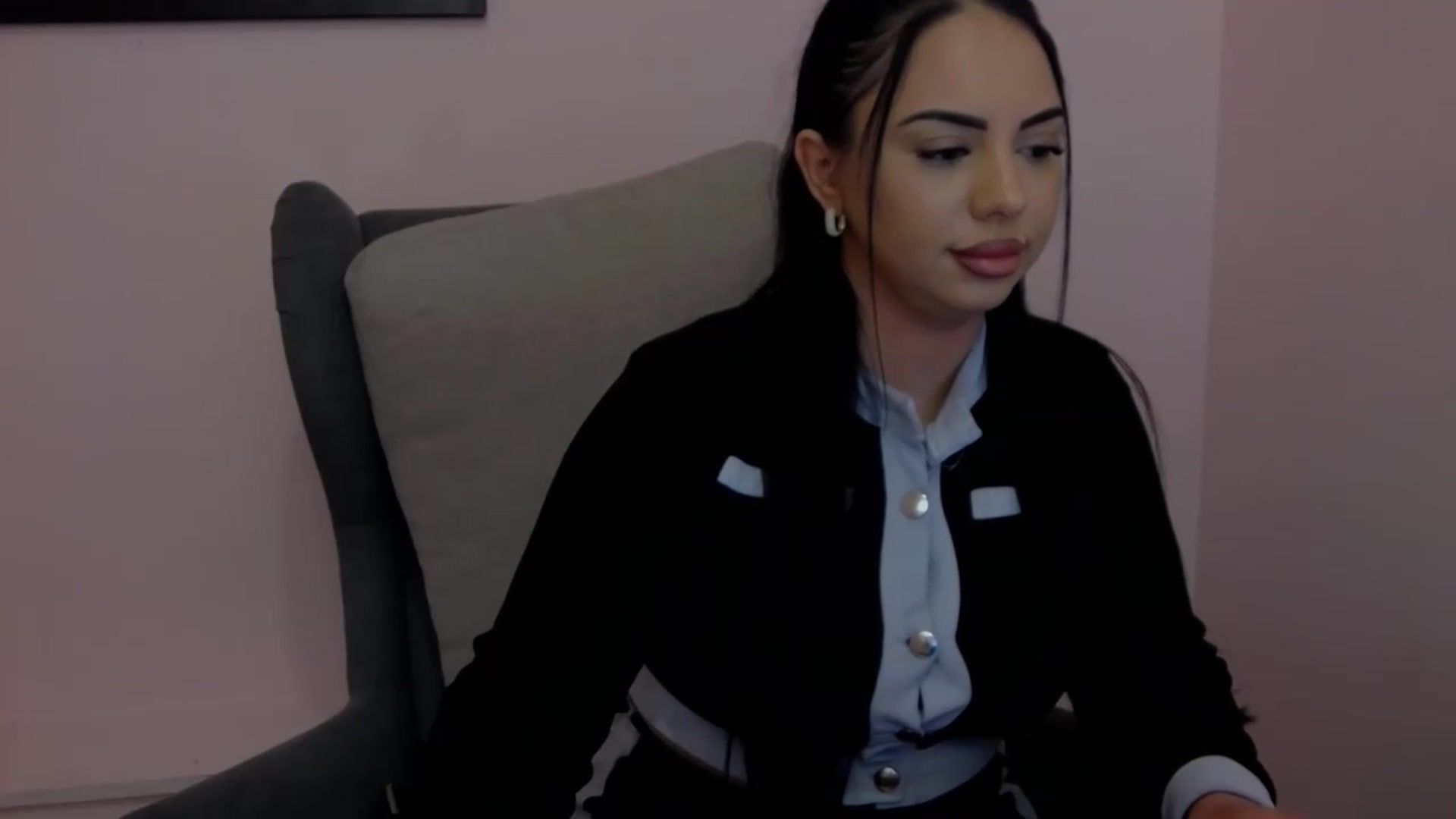 Gallery image thumbnail from MiaRain's myfreecams stream on, 05/03/2026, 17:17 image 16 of 20