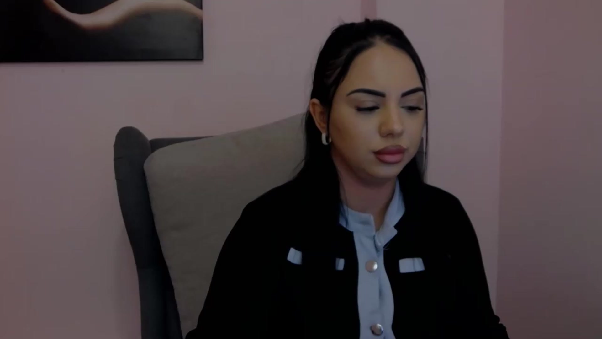 Gallery image thumbnail from MiaRain's myfreecams stream on, 05/03/2026, 17:17 image 3 of 20
