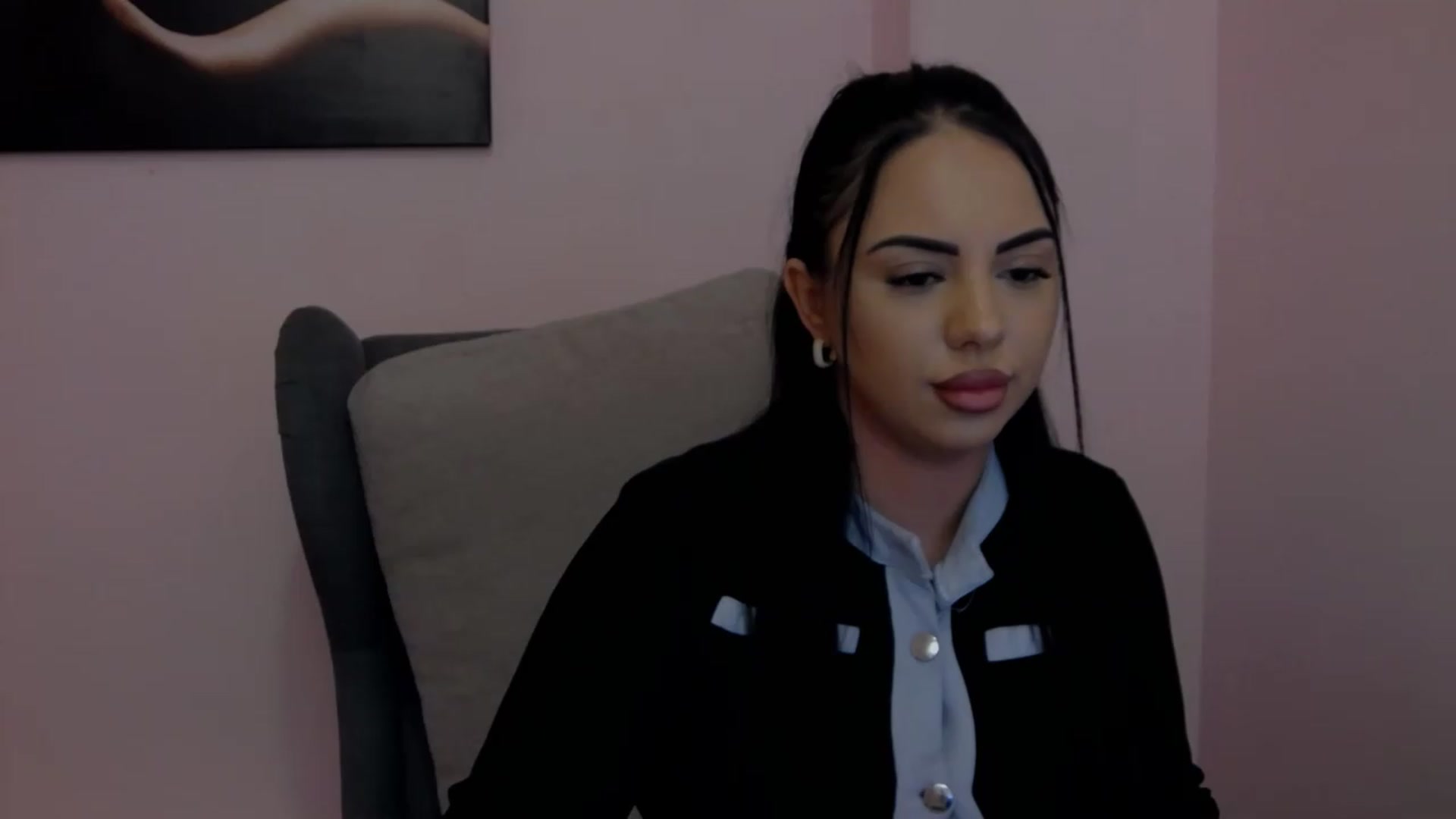 Gallery image thumbnail from MiaRain's myfreecams stream on, 05/03/2026, 17:17 image 13 of 20