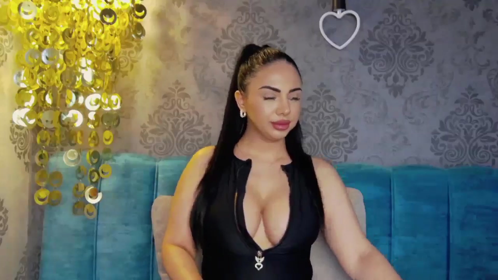 Gallery image thumbnail from MiaRain's myfreecams stream on, 05/04/2026, 15:17 image 15 of 20