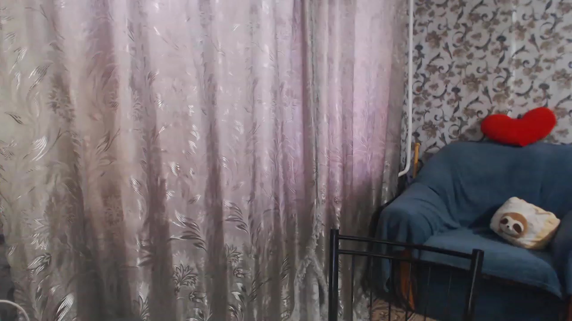 Gallery image thumbnail from MiaRoony's myfreecams stream on, 11/22/2022, 10:34 image 4 of 20