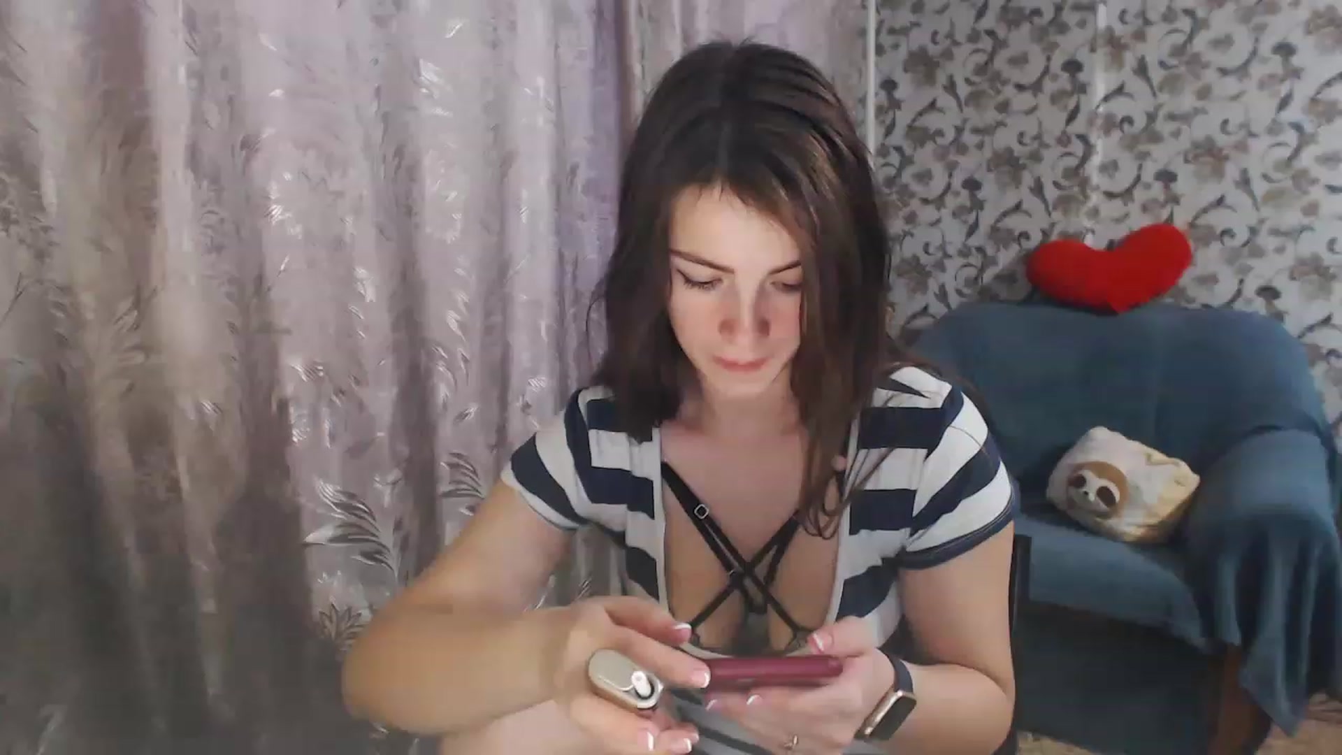 Gallery image thumbnail from MiaRoony's myfreecams stream on, 11/22/2022, 11:05 image 11 of 20