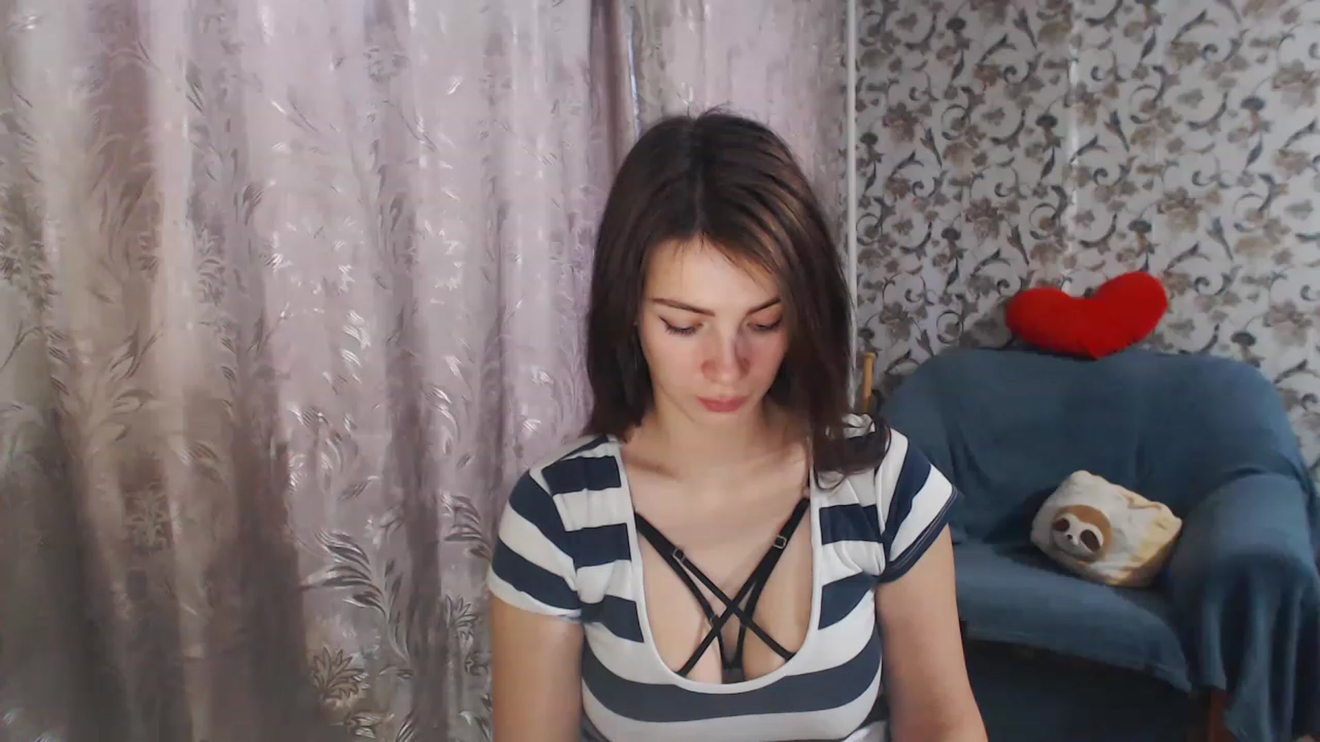 Gallery image thumbnail from MiaRoony's myfreecams stream on, 11/22/2022, 12:02 image 11 of 20