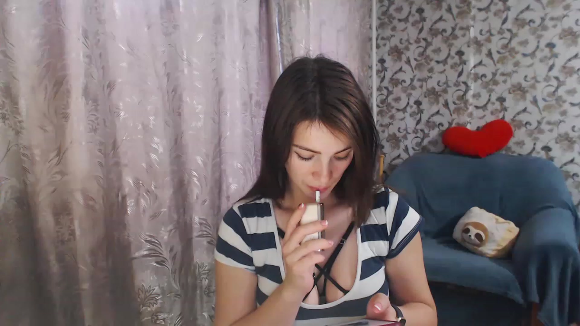 Gallery image thumbnail from MiaRoony's myfreecams stream on, 11/22/2022, 12:02 image 16 of 20