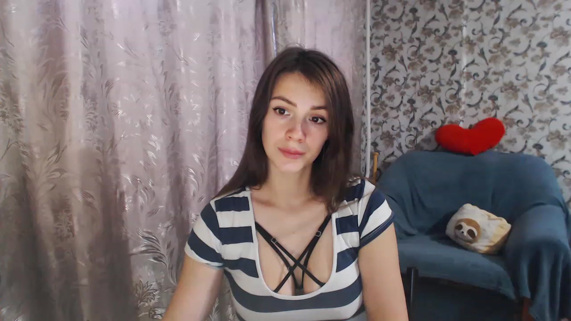Gallery image thumbnail from MiaRoony's myfreecams stream on, 11/22/2022, 12:02 image 18 of 20