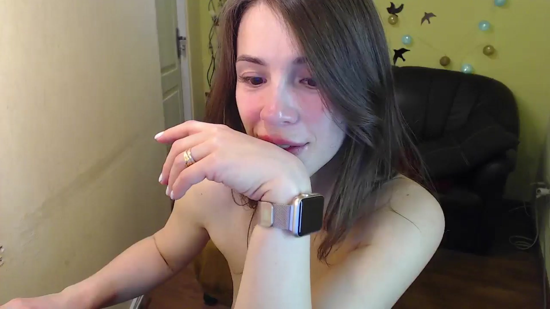 Gallery image thumbnail from MiaRoony's myfreecams stream on, 05/06/2024, 13:25 image 20 of 20