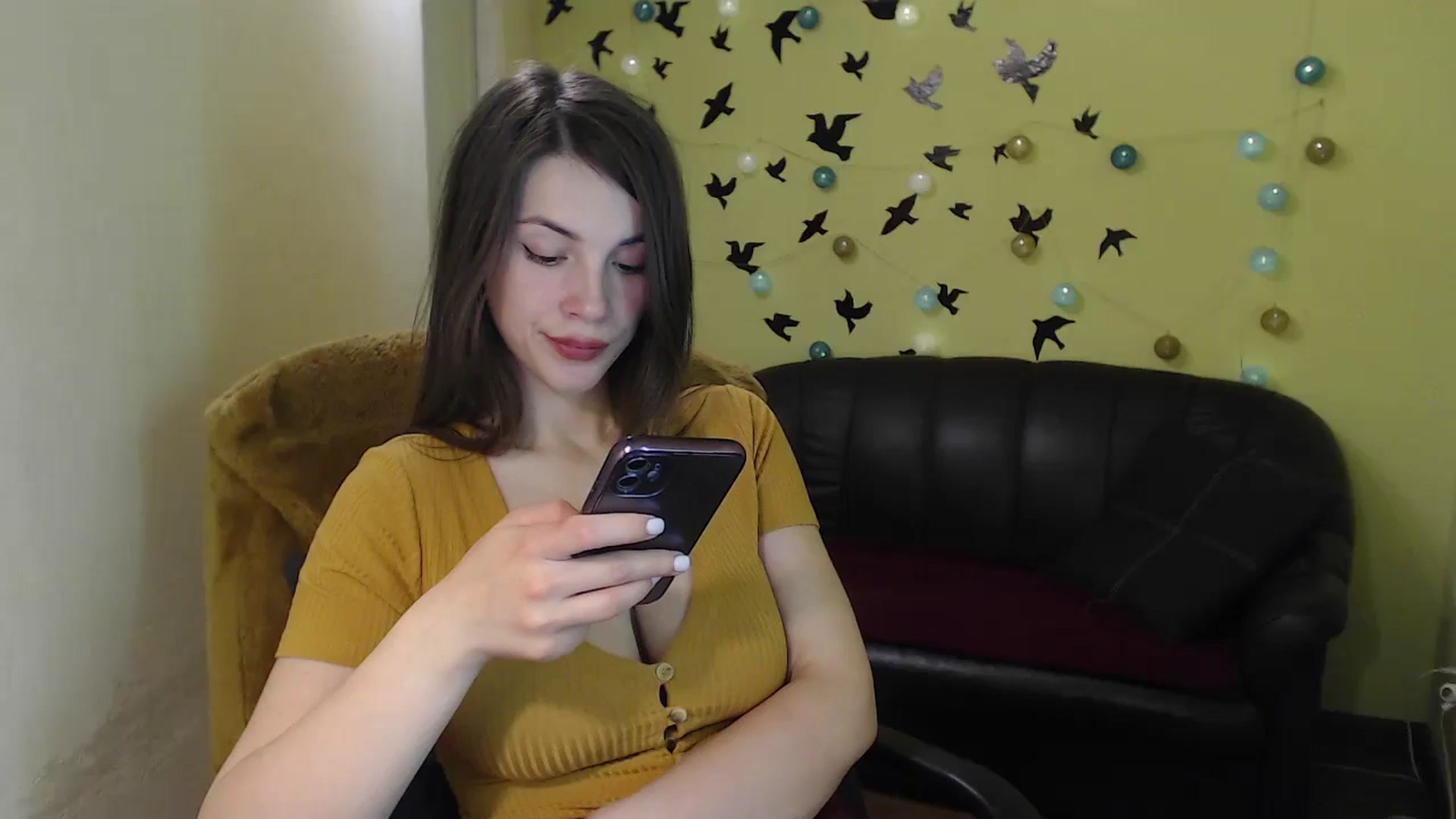 Gallery image thumbnail from MiaRoony's myfreecams stream on, 05/12/2024, 11:31 image 13 of 20