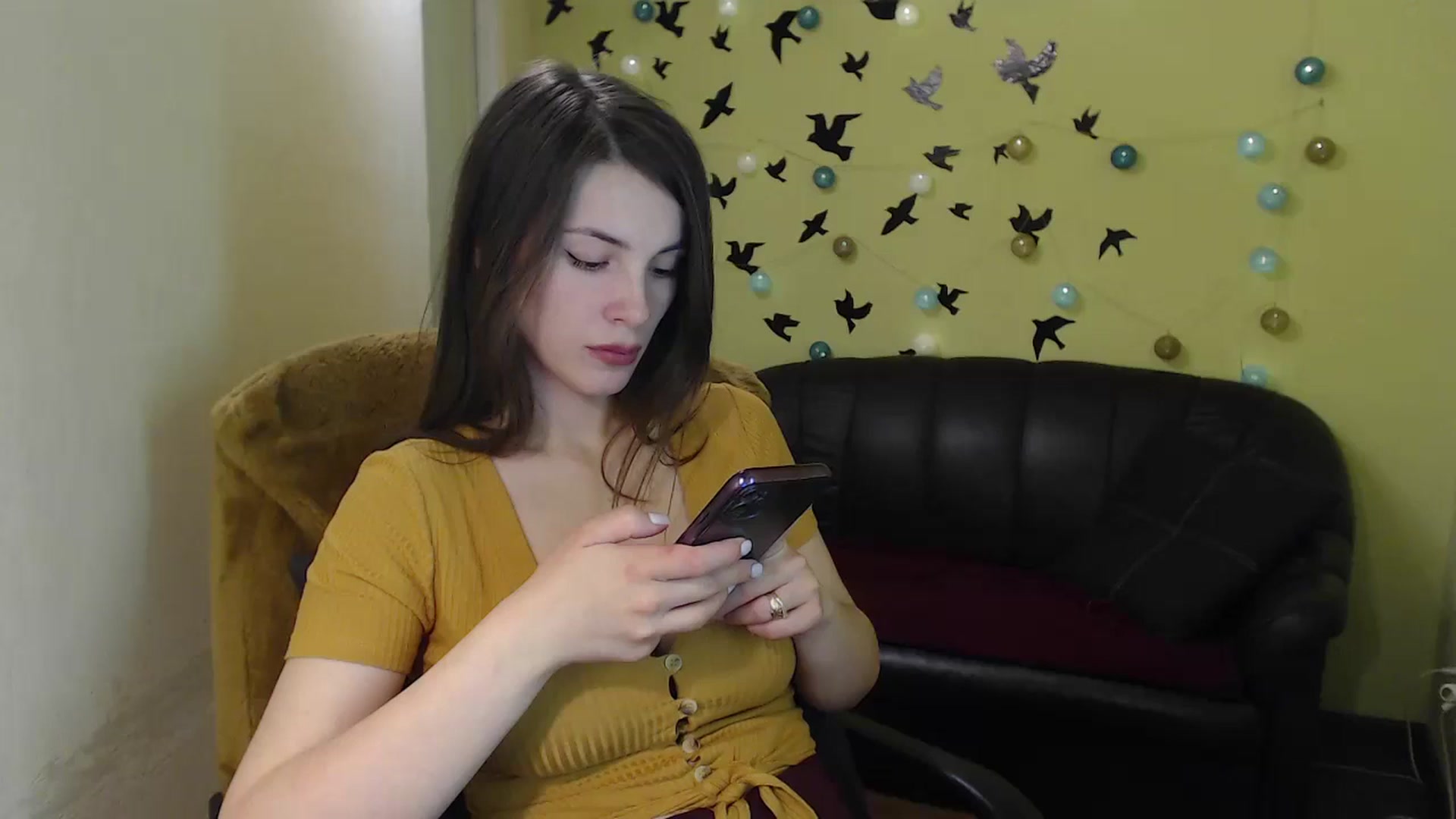 Gallery image thumbnail from MiaRoony's myfreecams stream on, 05/12/2024, 11:31 image 7 of 20