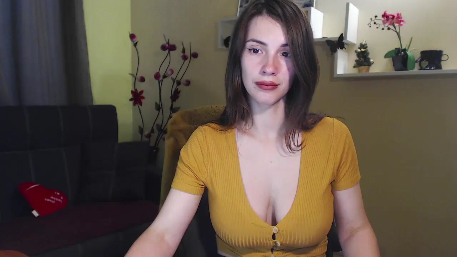 Gallery image thumbnail from MiaRoony's myfreecams stream on, 06/09/2024, 12:09 image 13 of 20