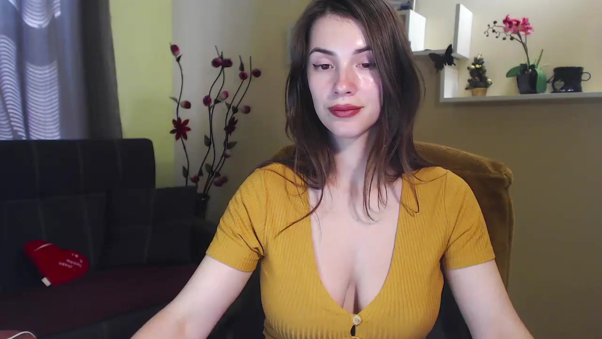 Gallery image thumbnail from MiaRoony's myfreecams stream on, 06/09/2024, 12:09 image 2 of 20