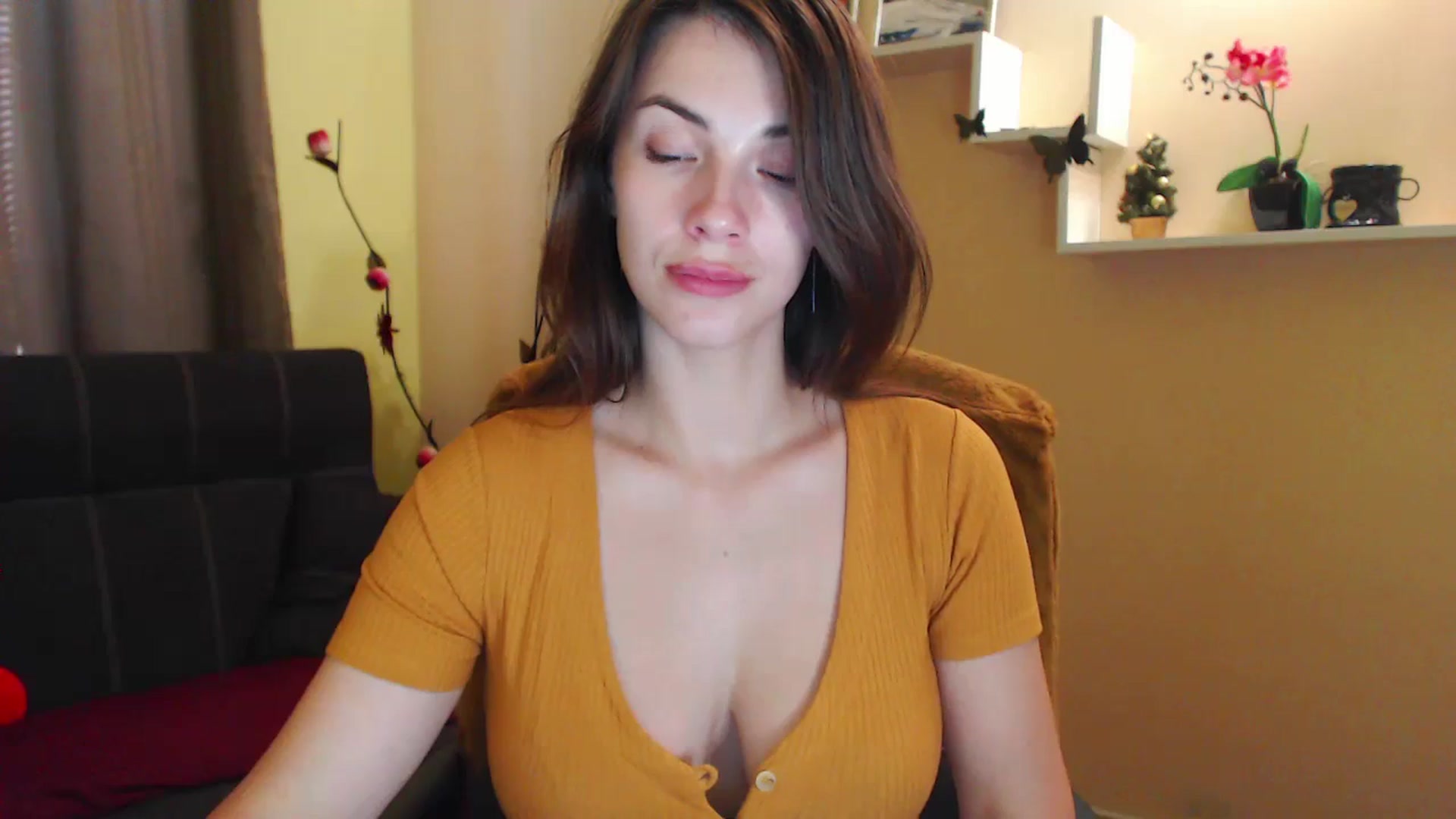 Gallery image thumbnail from MiaRoony's myfreecams stream on, 07/03/2024, 12:53 image 18 of 20