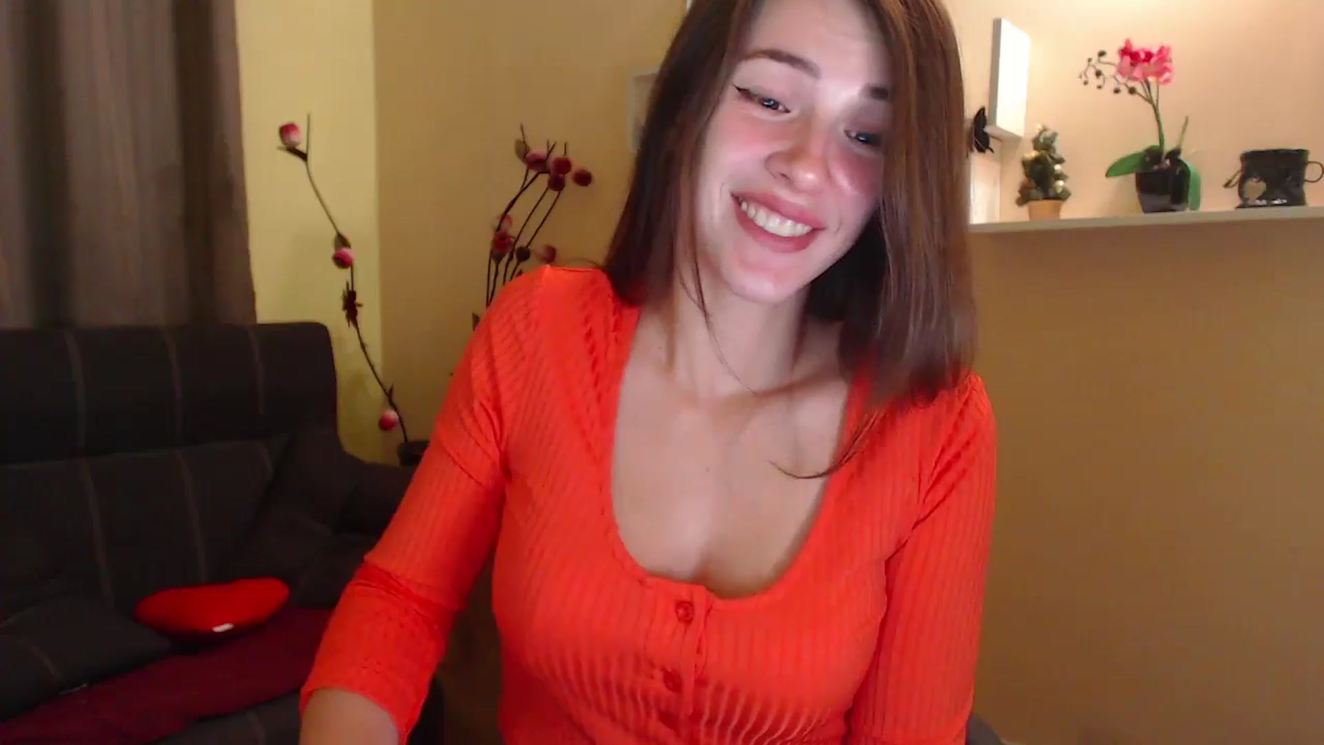 Gallery image thumbnail from MiaRoony's myfreecams stream on, 08/04/2024, 11:46 image 17 of 20