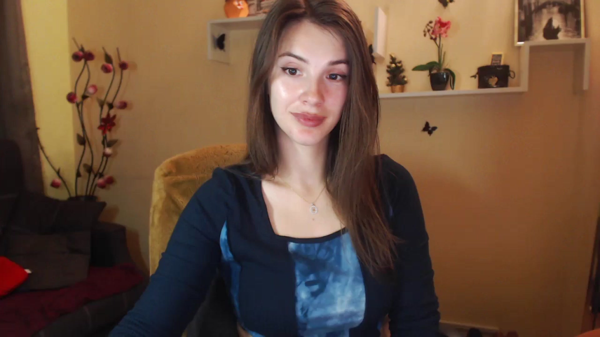 Gallery image thumbnail from MiaRoony's myfreecams stream on, 10/28/2024, 13:04 image 10 of 20
