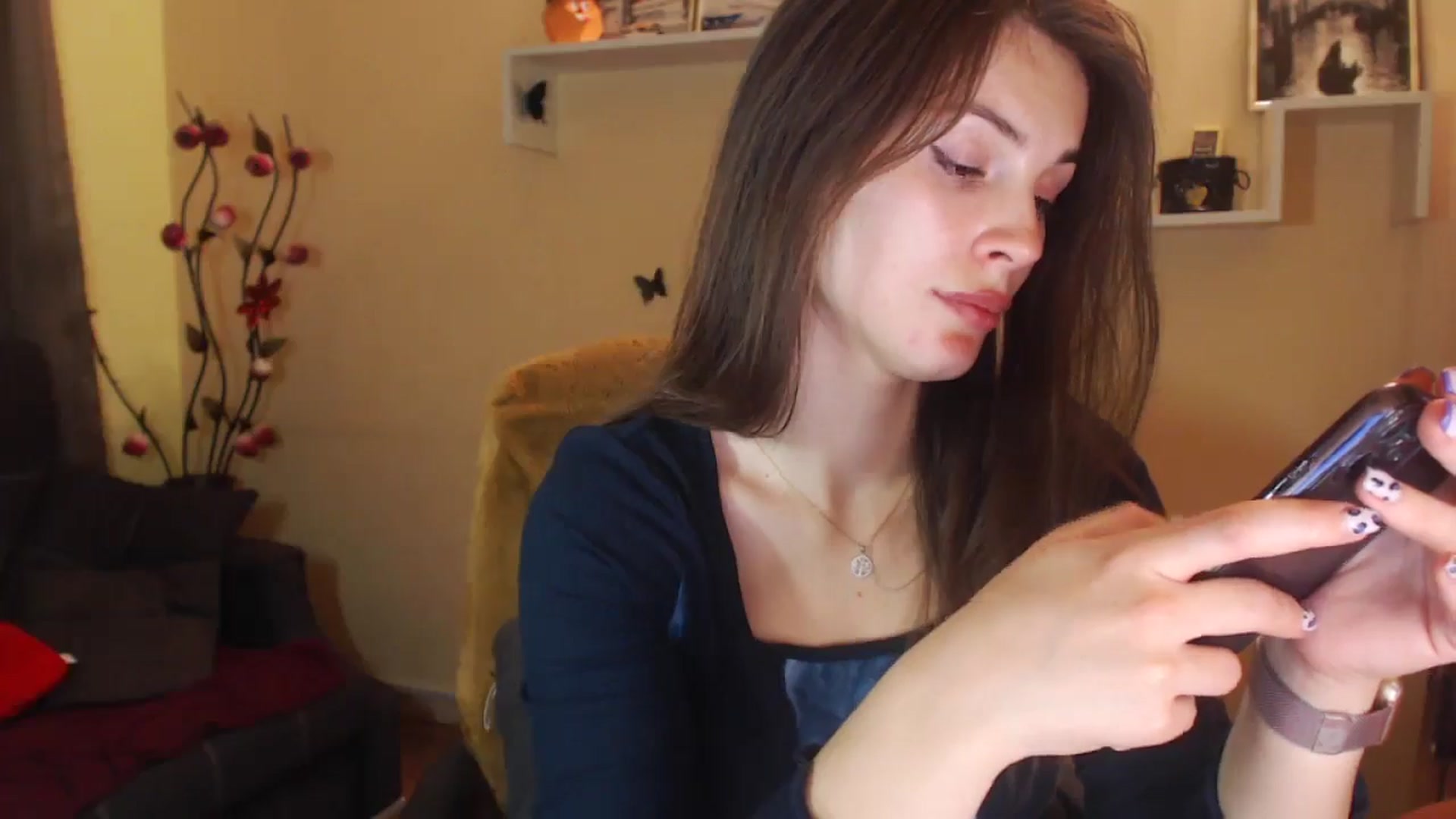 Gallery image thumbnail from MiaRoony's myfreecams stream on, 10/28/2024, 13:04 image 7 of 20