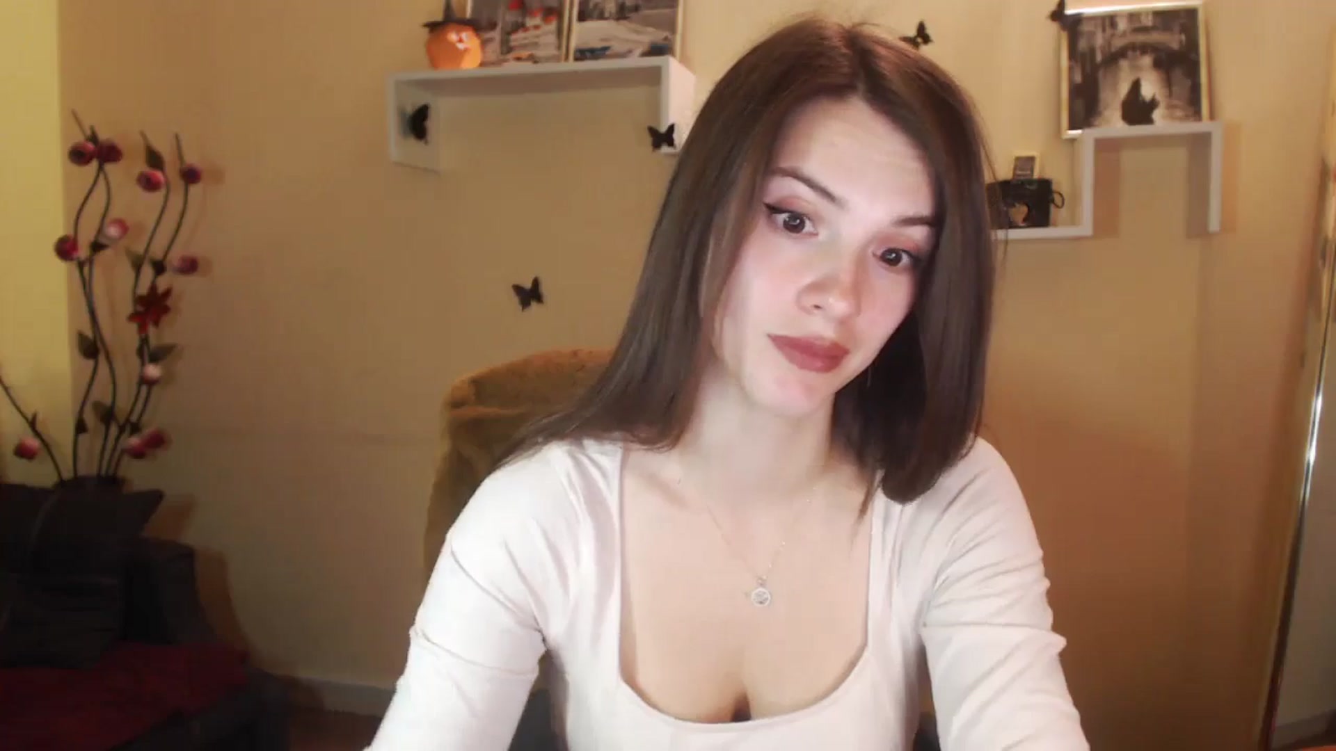 Gallery image thumbnail from MiaRoony's myfreecams stream on, 11/10/2024, 12:50 image 14 of 20