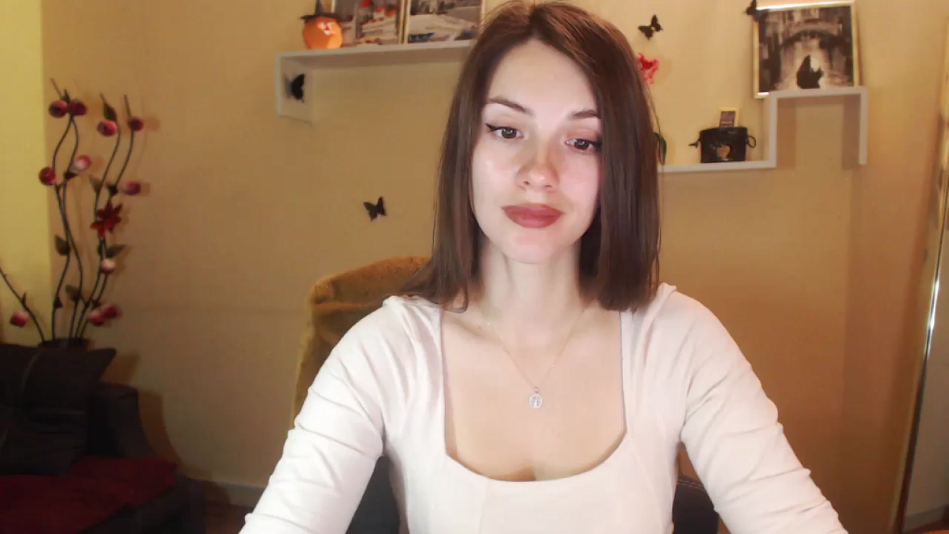 Gallery image thumbnail from MiaRoony's myfreecams stream on, 11/10/2024, 12:50 image 18 of 20