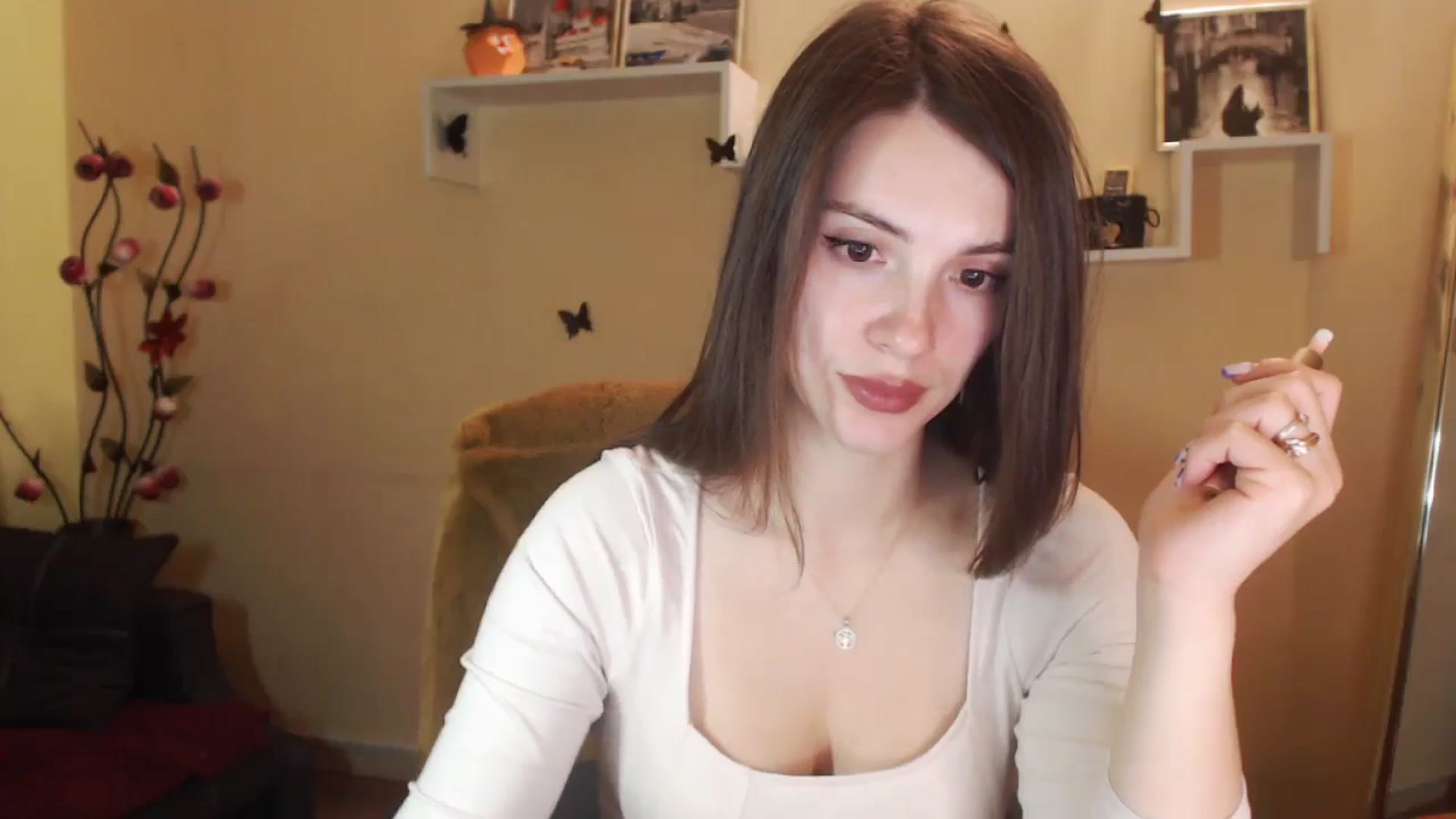 Gallery image thumbnail from MiaRoony's myfreecams stream on, 11/10/2024, 12:50 image 12 of 20