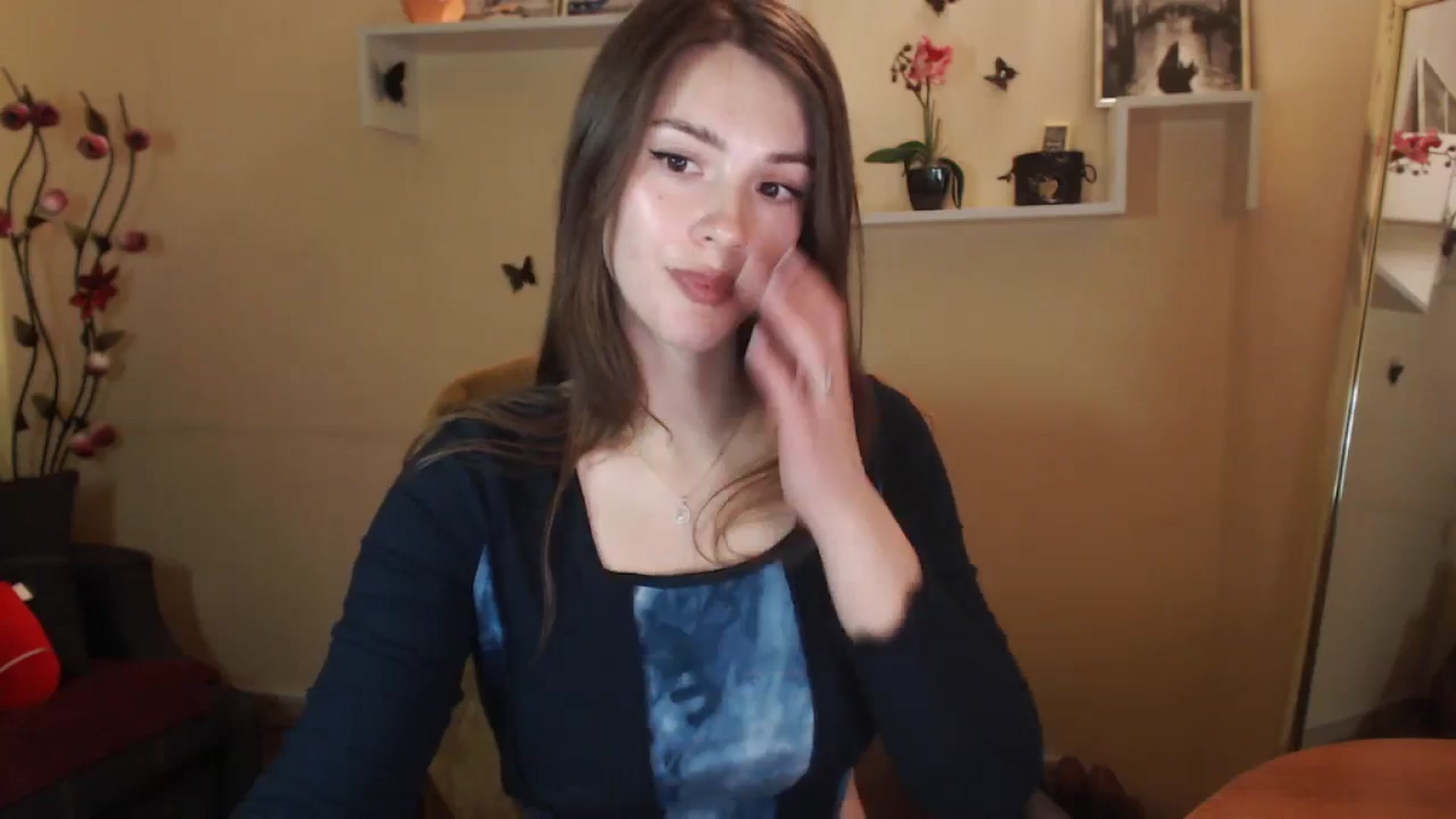 Gallery image thumbnail from MiaRoony's myfreecams stream on, 11/24/2024, 15:11 image 3 of 20