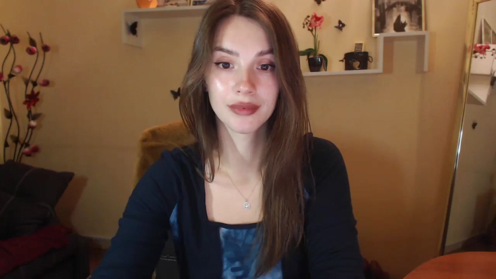 Gallery image thumbnail from MiaRoony's myfreecams stream on, 11/26/2024, 15:43 image 10 of 20