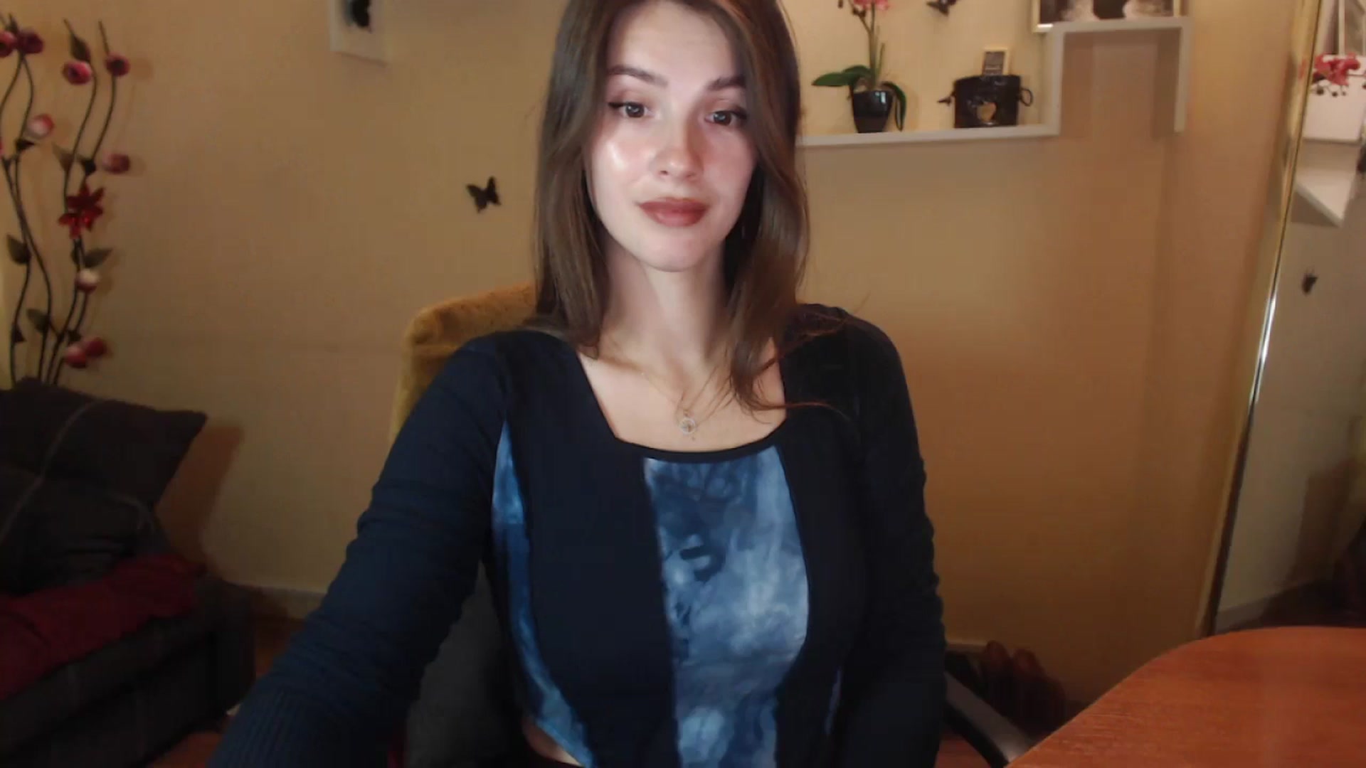 Gallery image thumbnail from MiaRoony's myfreecams stream on, 11/26/2024, 15:43 image 19 of 20