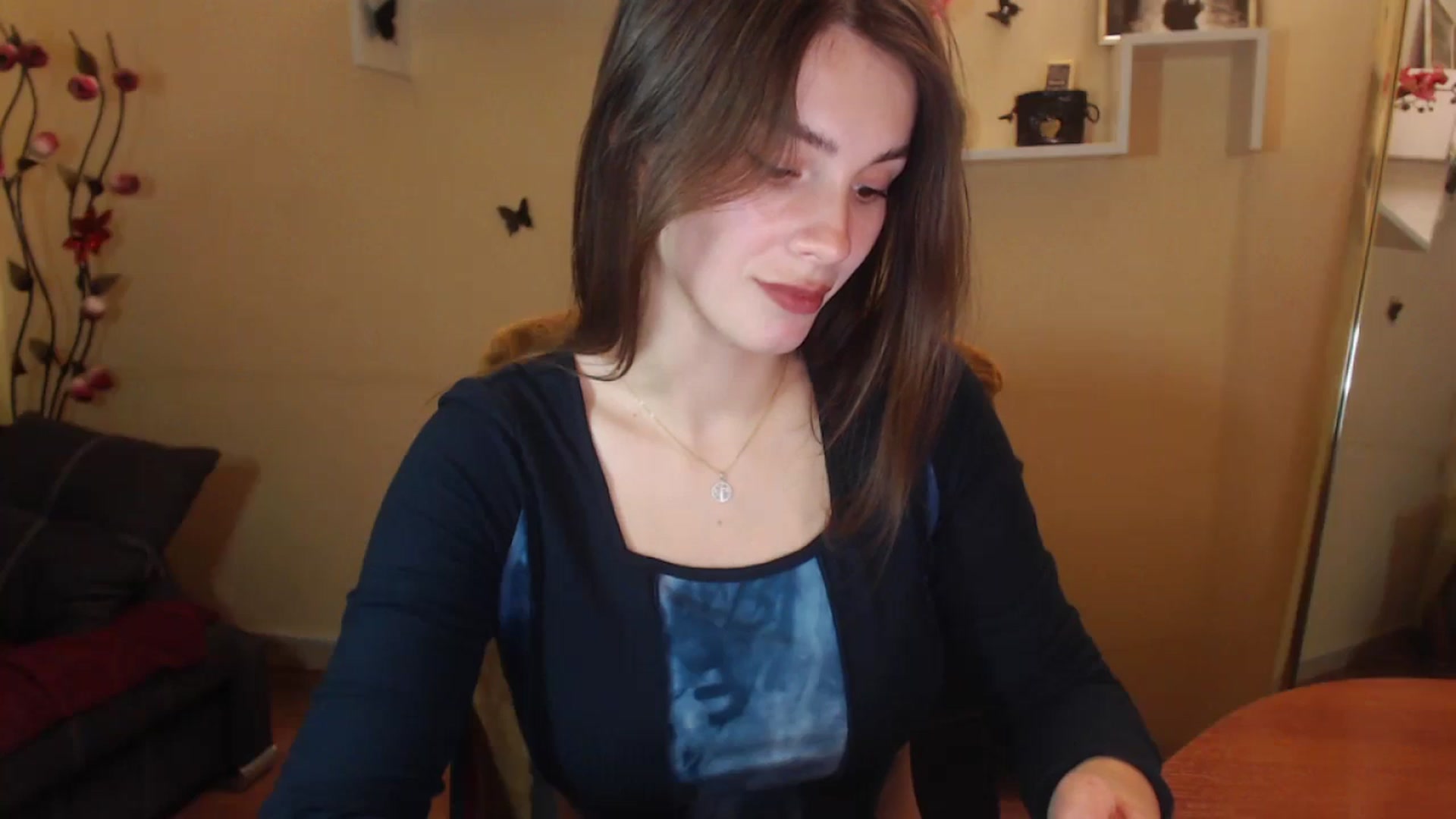Gallery image thumbnail from MiaRoony's myfreecams stream on, 11/26/2024, 15:43 image 5 of 20