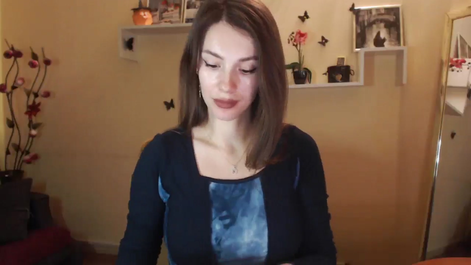 Gallery image thumbnail from MiaRoony's myfreecams stream on, 11/29/2024, 15:16 image 20 of 20