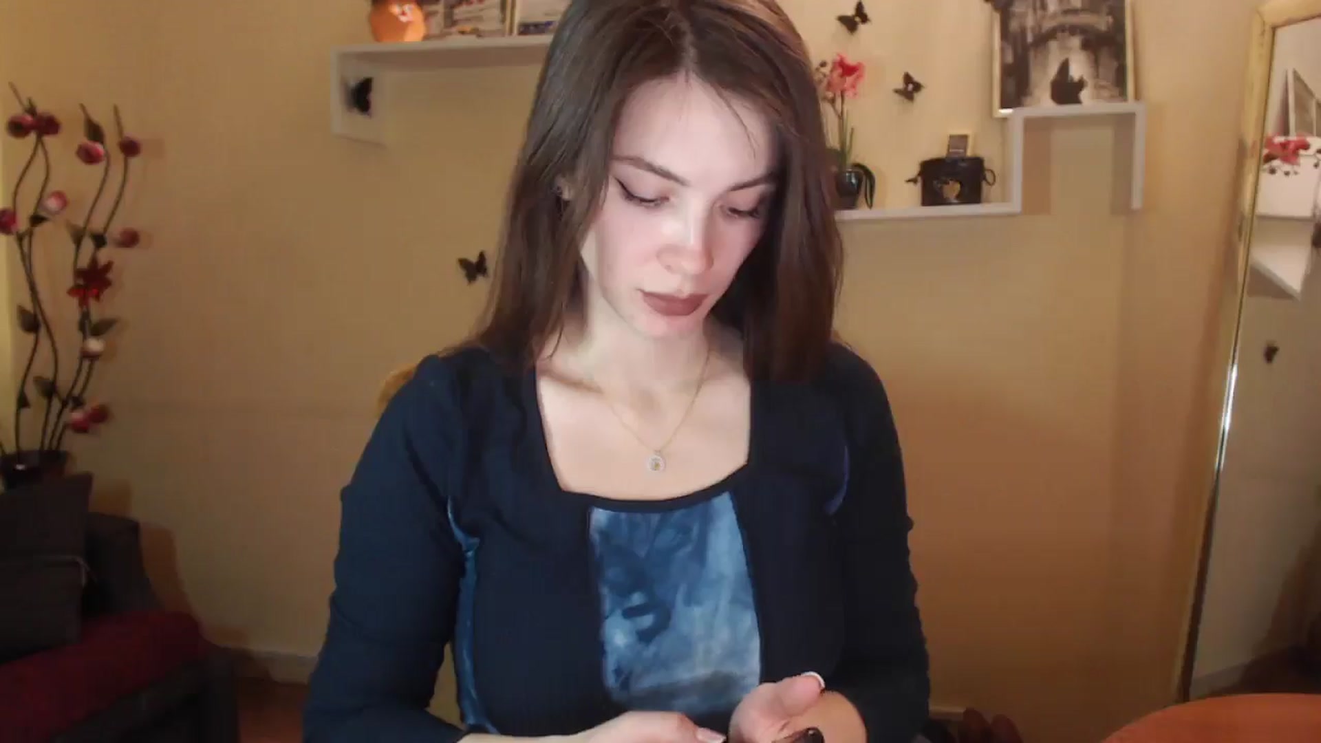 Gallery image thumbnail from MiaRoony's myfreecams stream on, 11/29/2024, 15:16 image 12 of 20