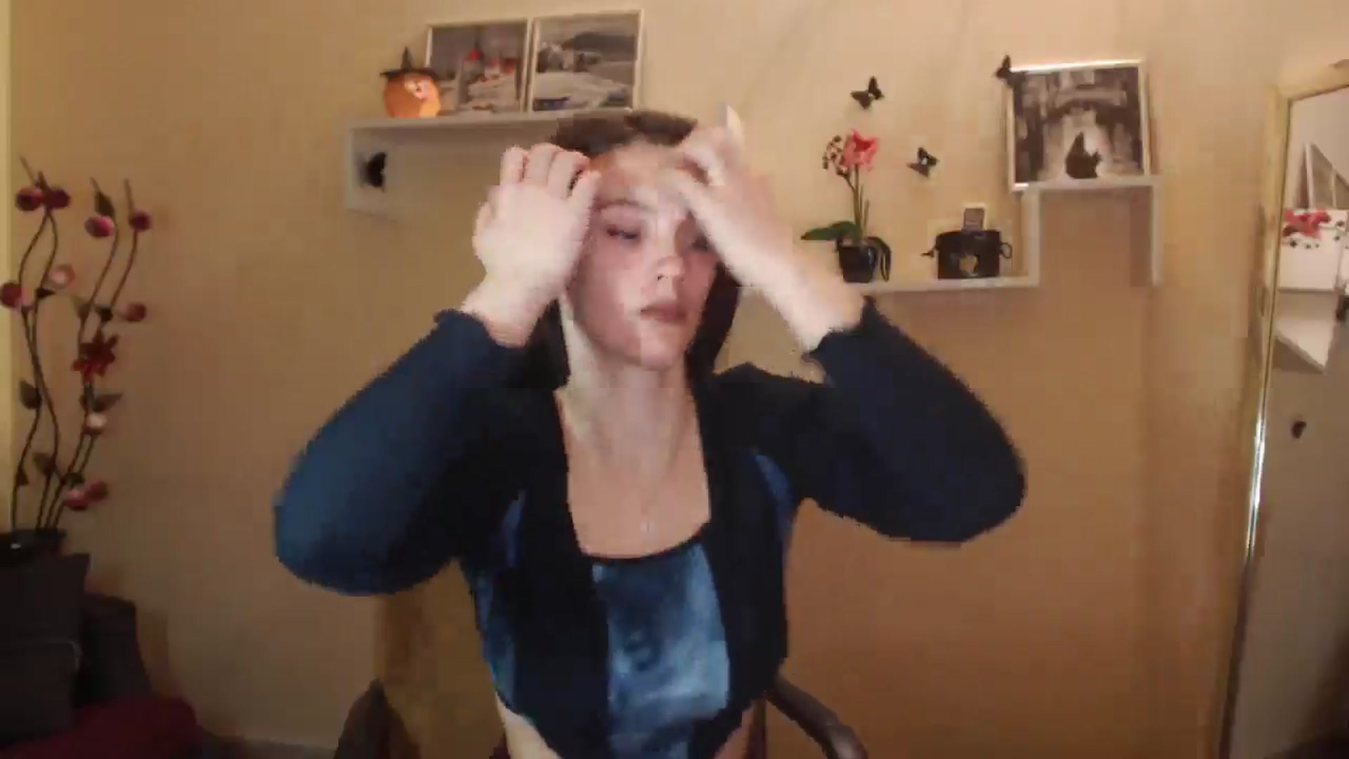 Gallery image thumbnail from MiaRoony's myfreecams stream on, 11/29/2024, 15:16 image 8 of 20