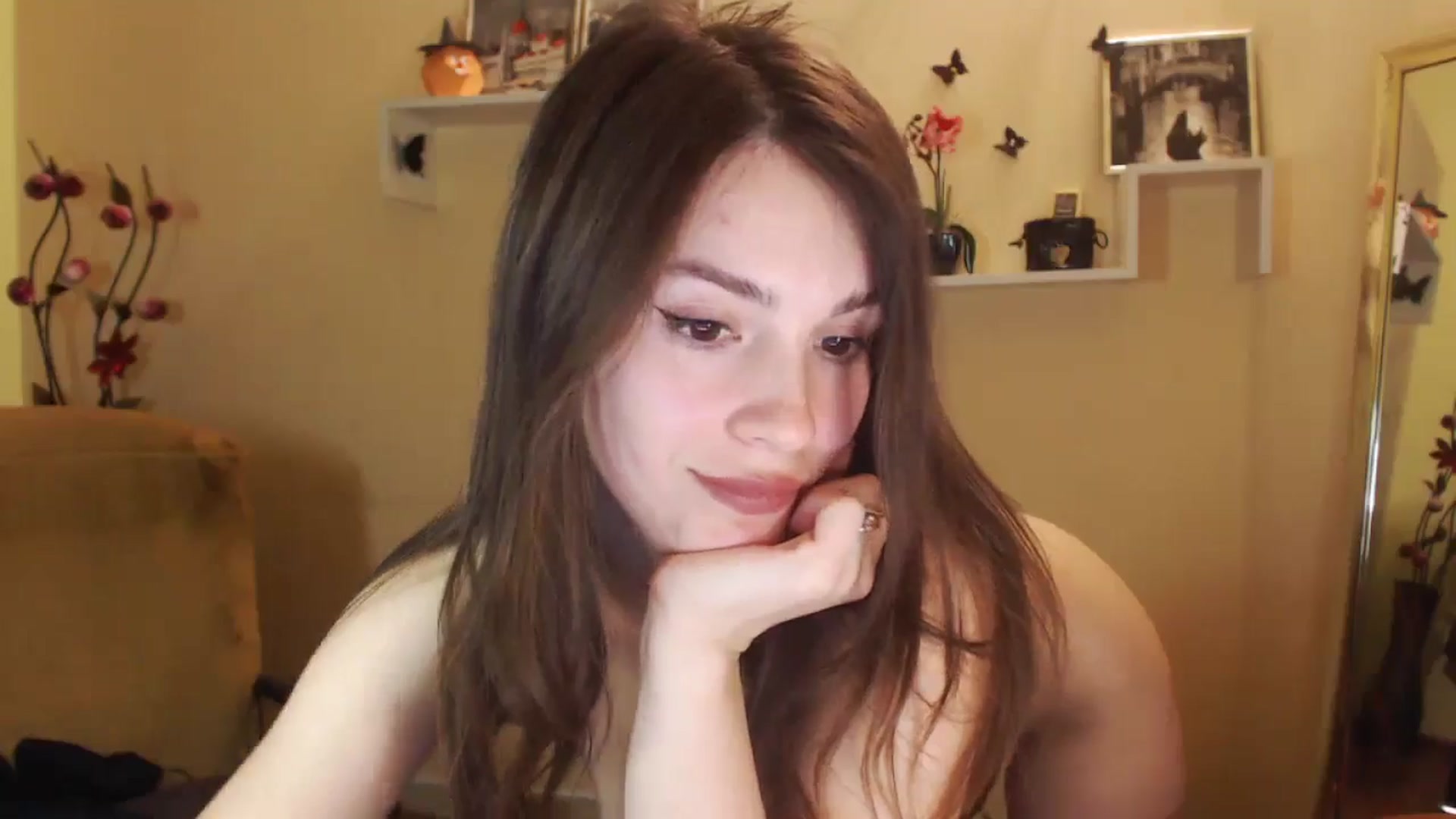 Gallery image thumbnail from MiaRoony's myfreecams stream on, 12/05/2024, 11:57 image 3 of 20