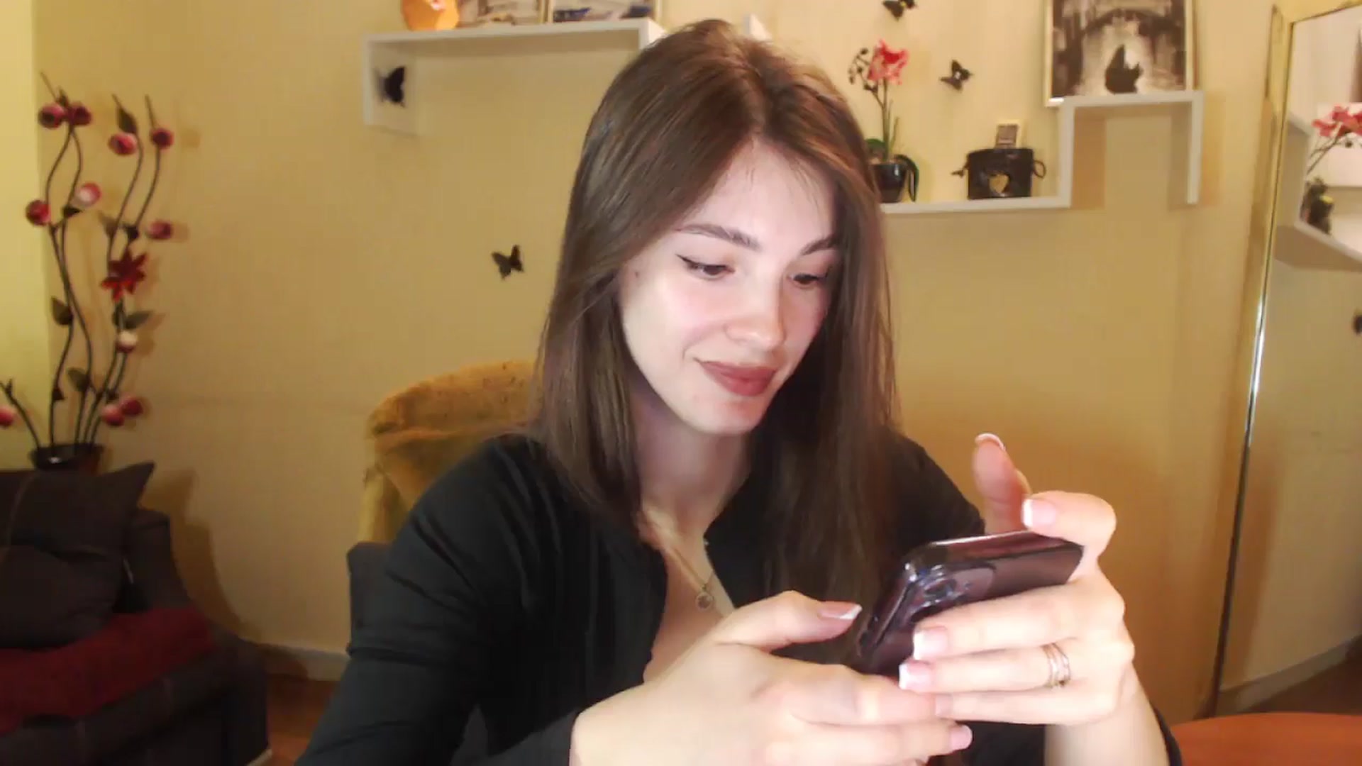 Gallery image thumbnail from MiaRoony's myfreecams stream on, 12/12/2024, 15:31 image 5 of 20